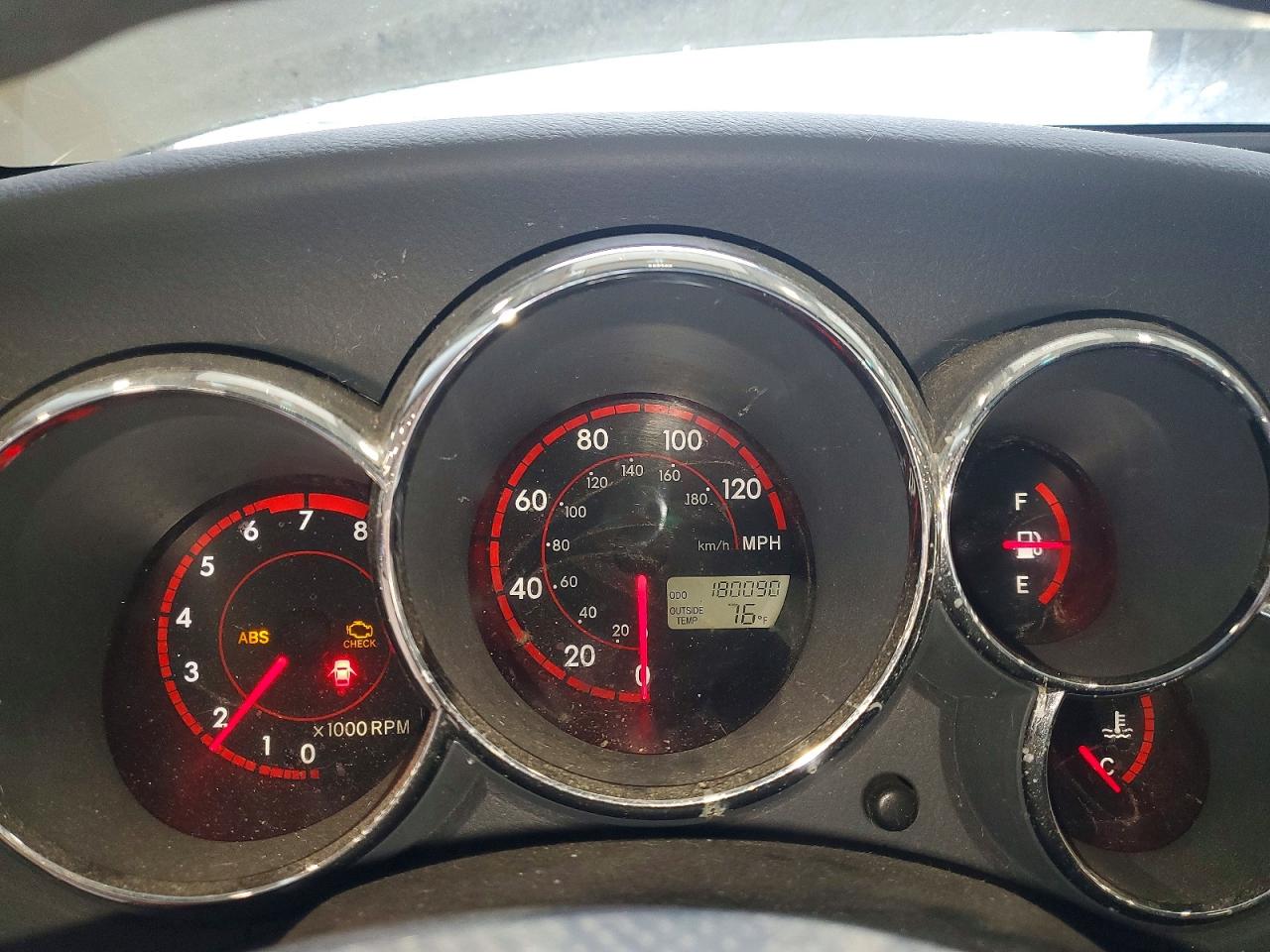 2004 Pontiac Vibe Silver vin: 5Y2SL62864Z404718