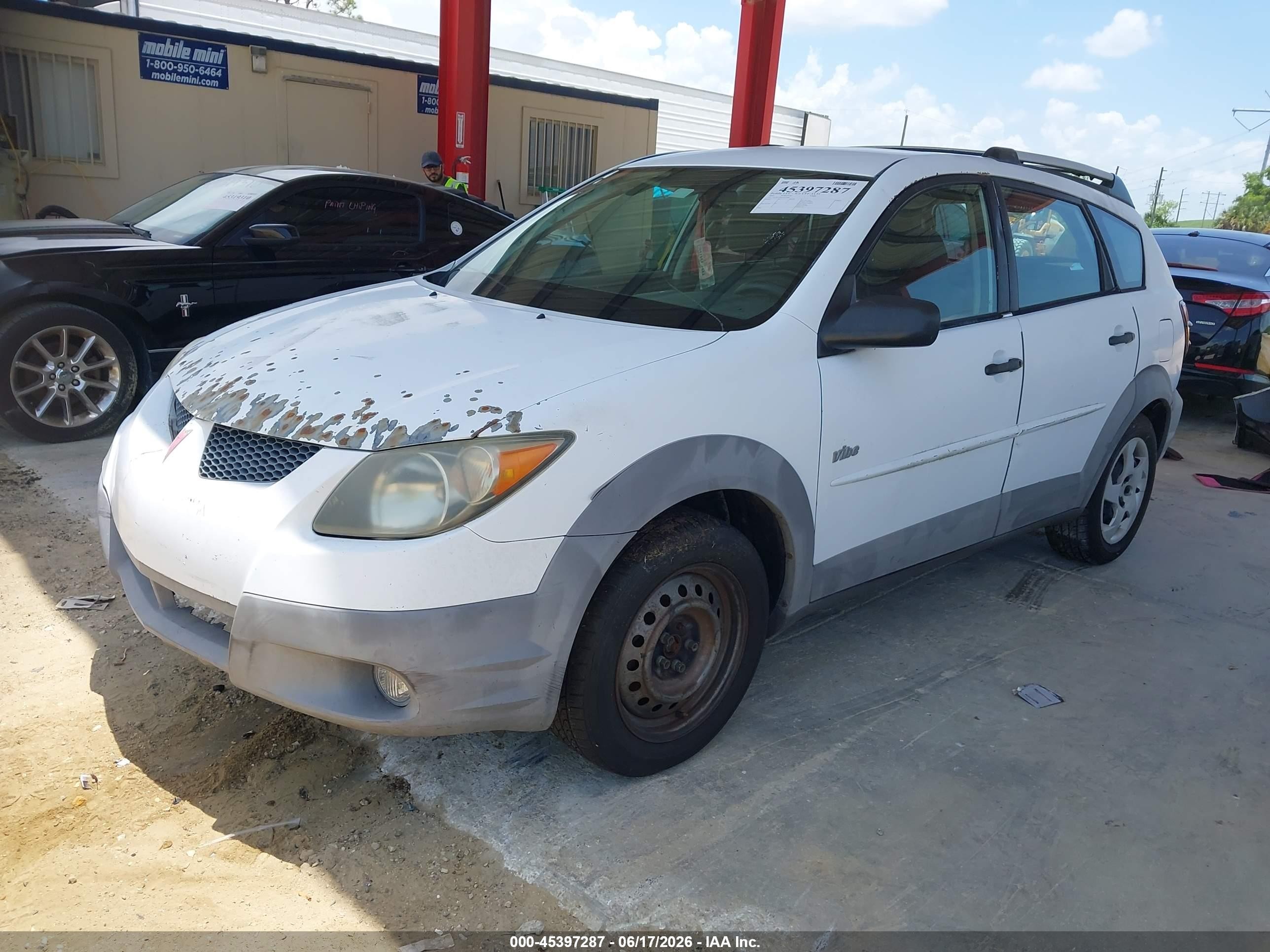 2003 Pontiac Vibe   White vin: 5Y2SL62883Z467589