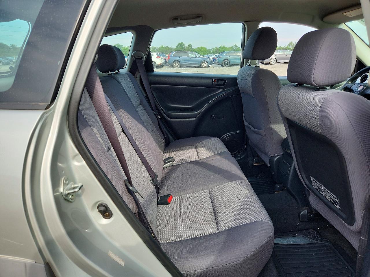 2003 Pontiac Vibe Silver vin: 5Y2SL62883Z478365