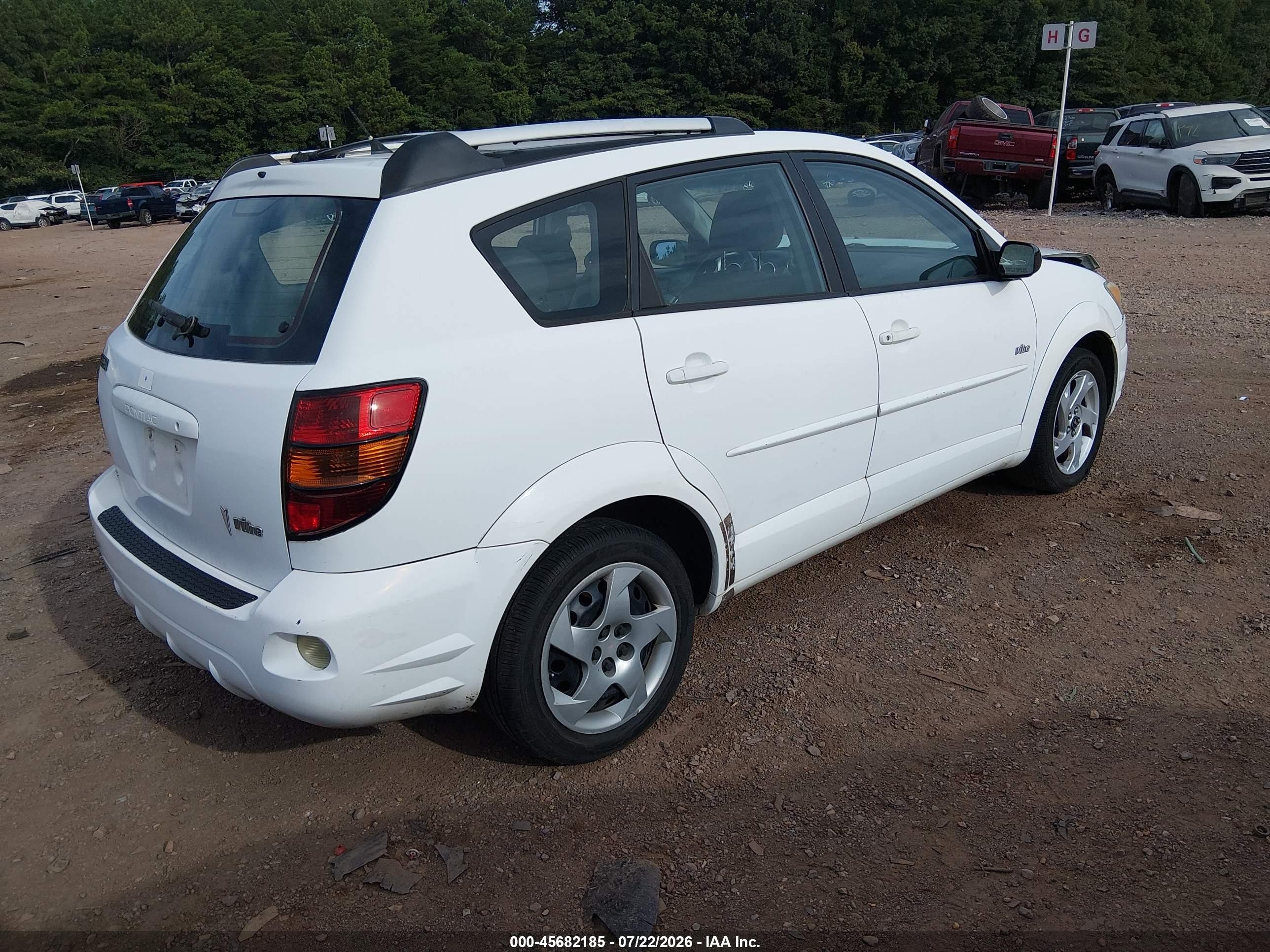 2003 Pontiac Vibe   White vin: 5Y2SL62893Z449750
