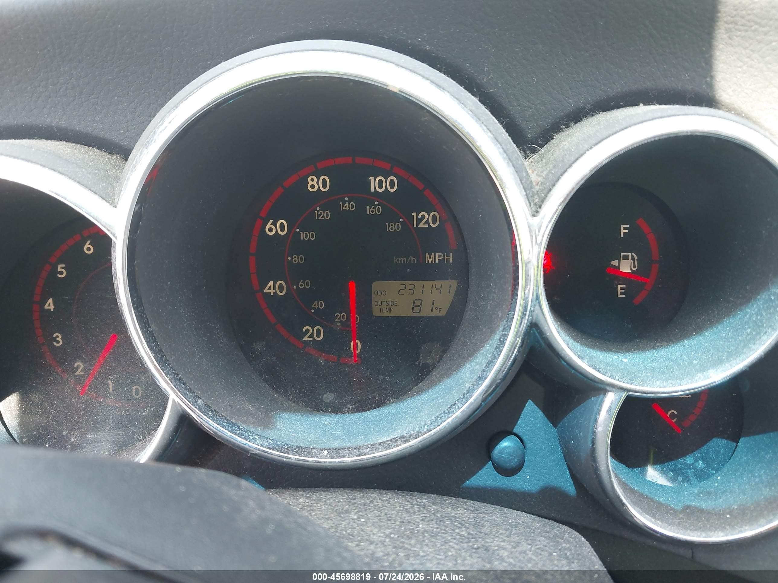 2004 Pontiac Vibe   Silver vin: 5Y2SL62894Z409539