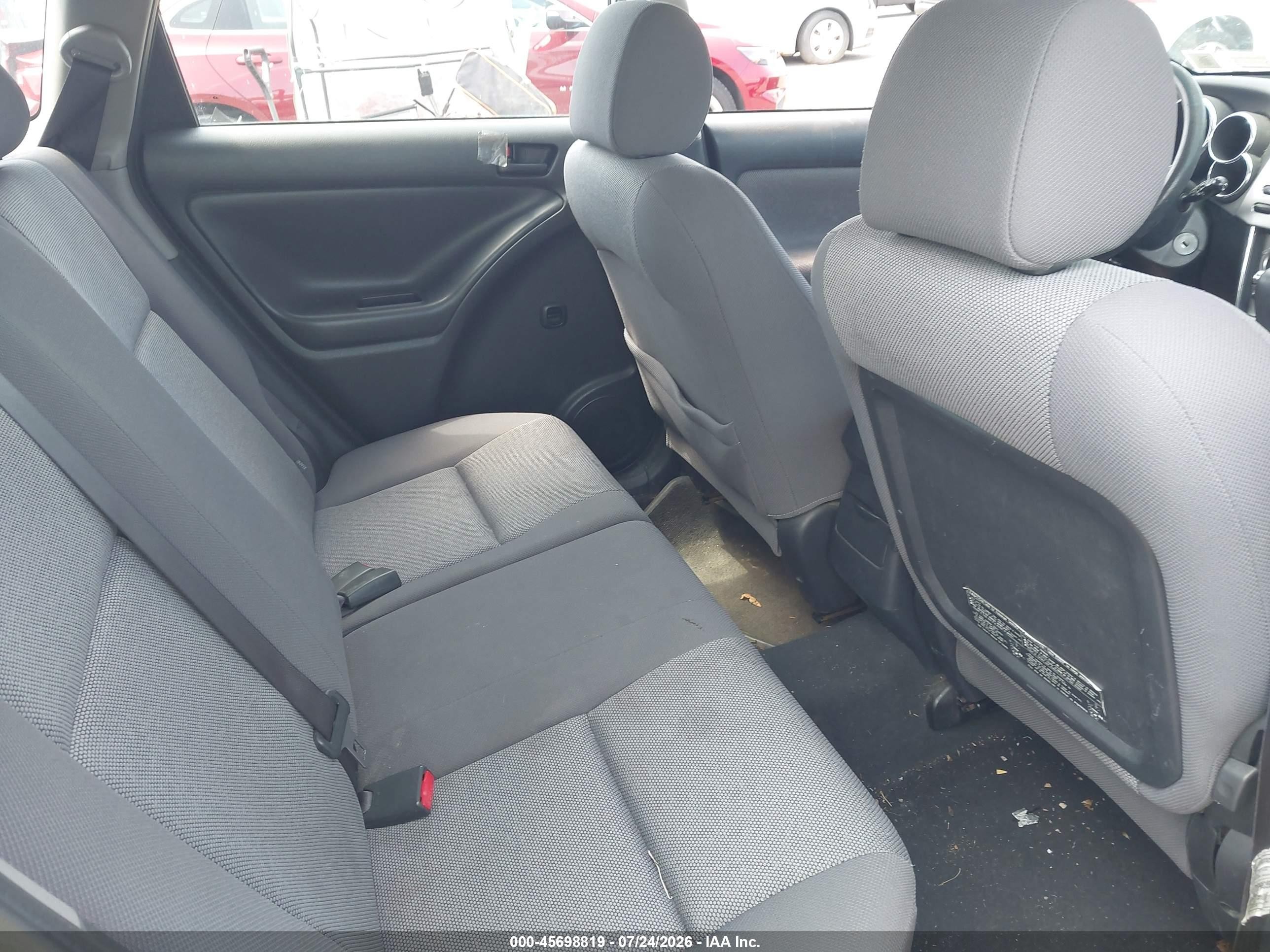 2004 Pontiac Vibe   Silver vin: 5Y2SL62894Z409539