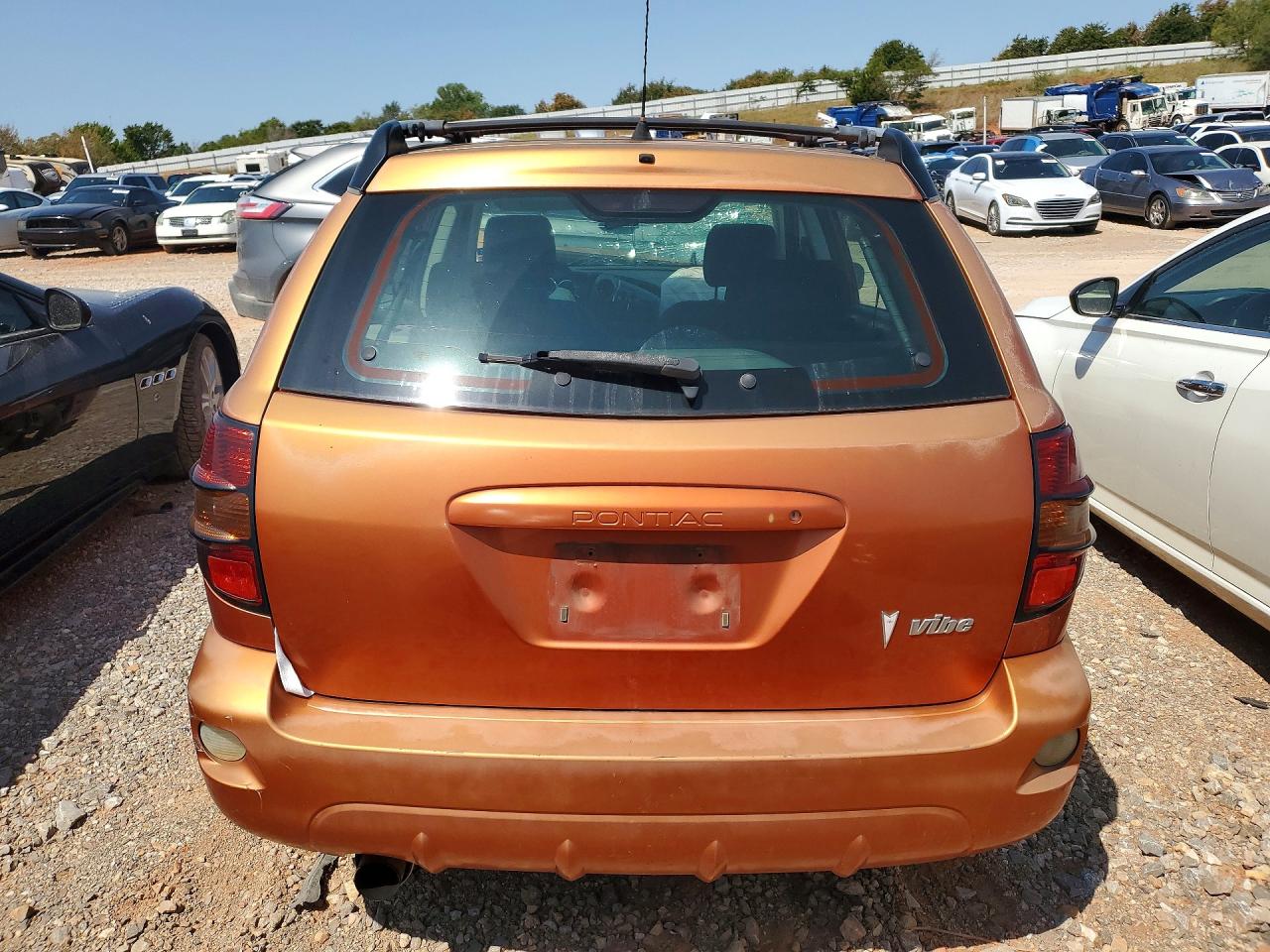 2004 Pontiac Vibe Orange vin: 5Y2SL62894Z418631