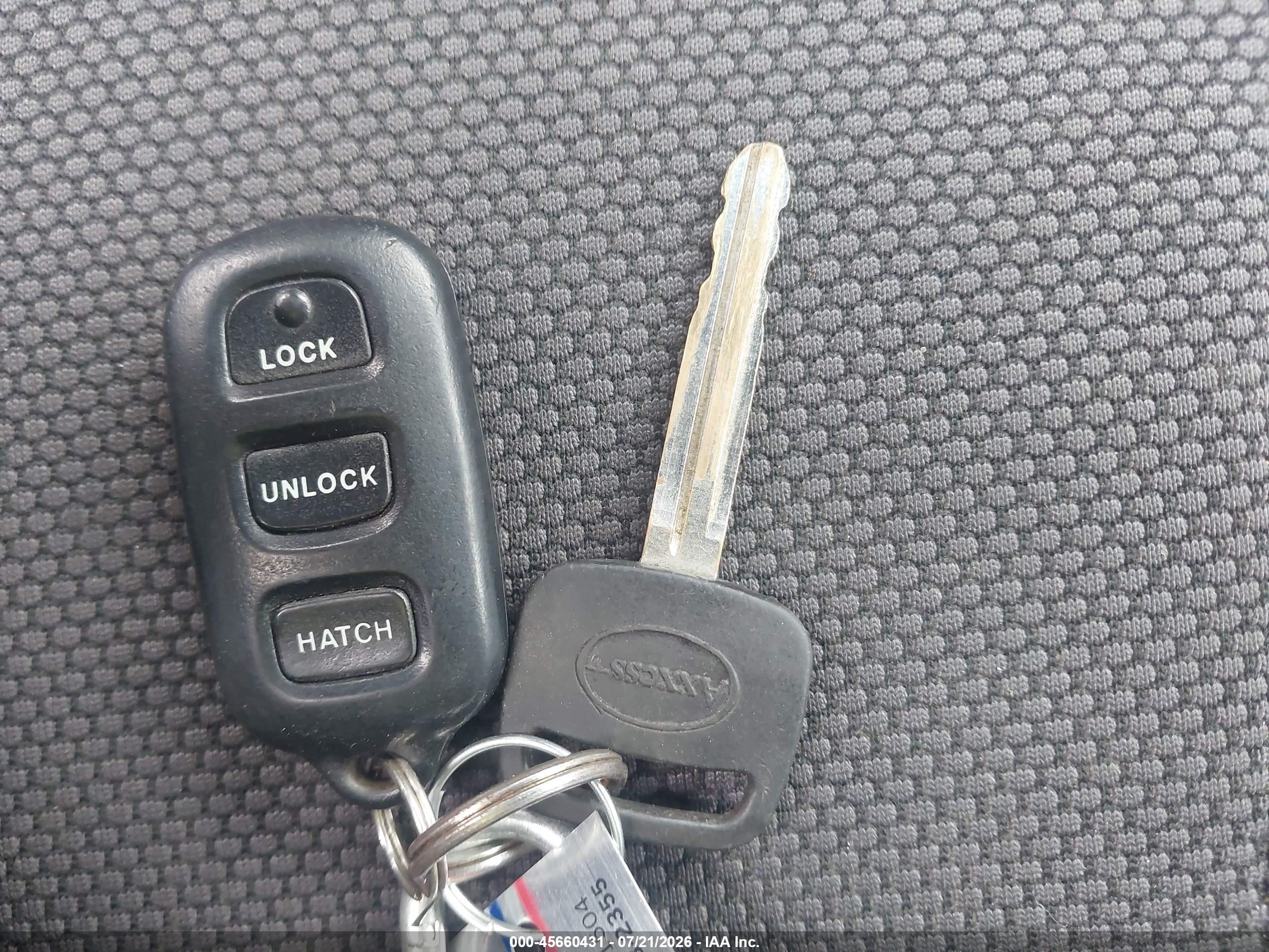 2003 Pontiac Vibe   Blue vin: 5Y2SL628X3Z436358