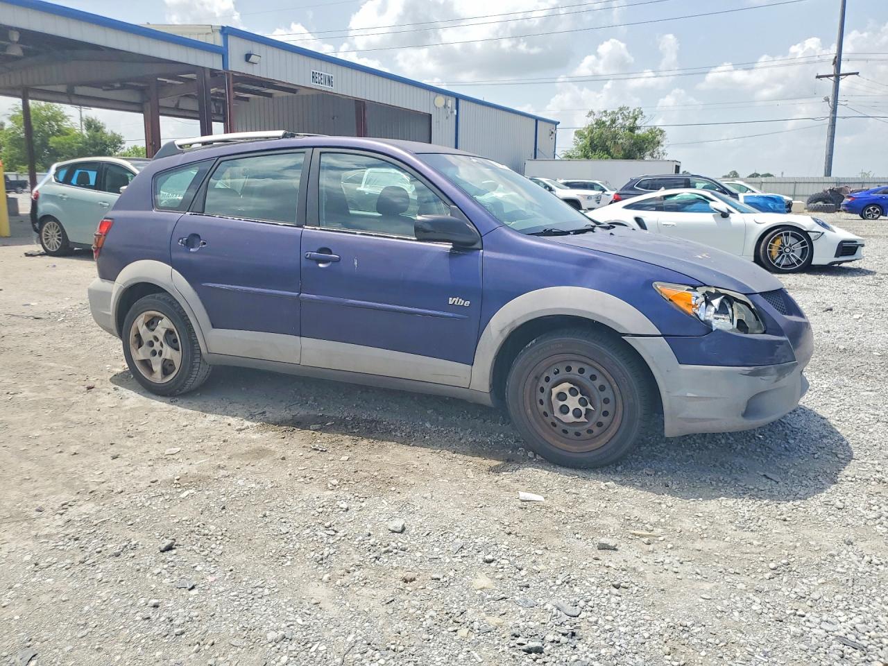 2003 Pontiac Vibe Two Tone vin: 5Y2SL628X3Z455167