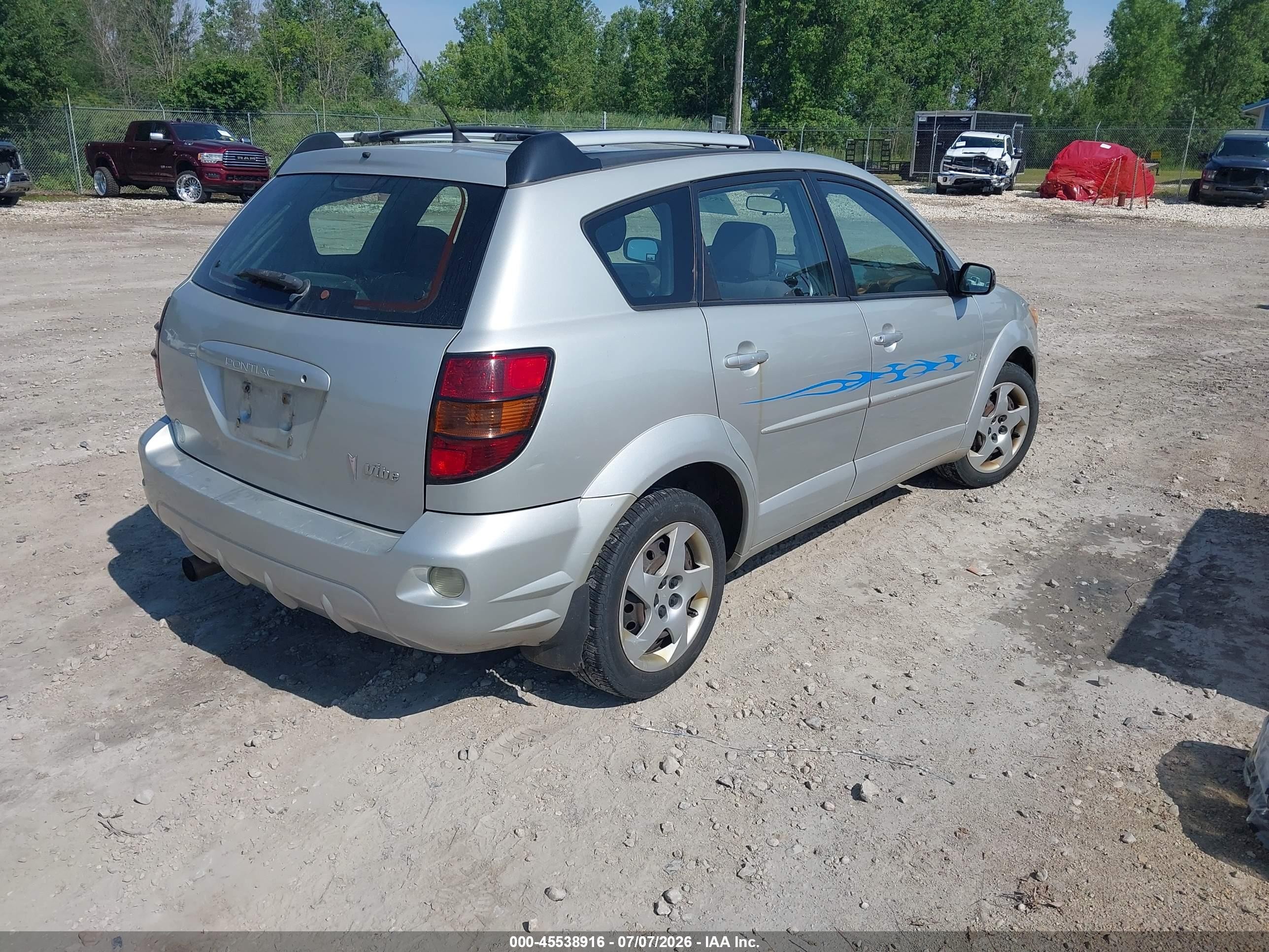 2004 Pontiac Vibe   Silver vin: 5Y2SL628X4Z411199