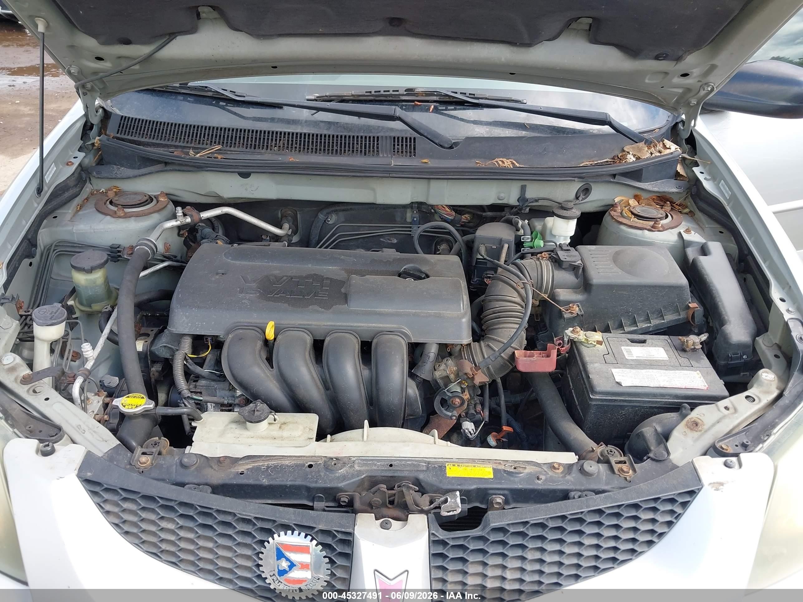 2004 Pontiac Vibe   Silver vin: 5Y2SL628X4Z423627