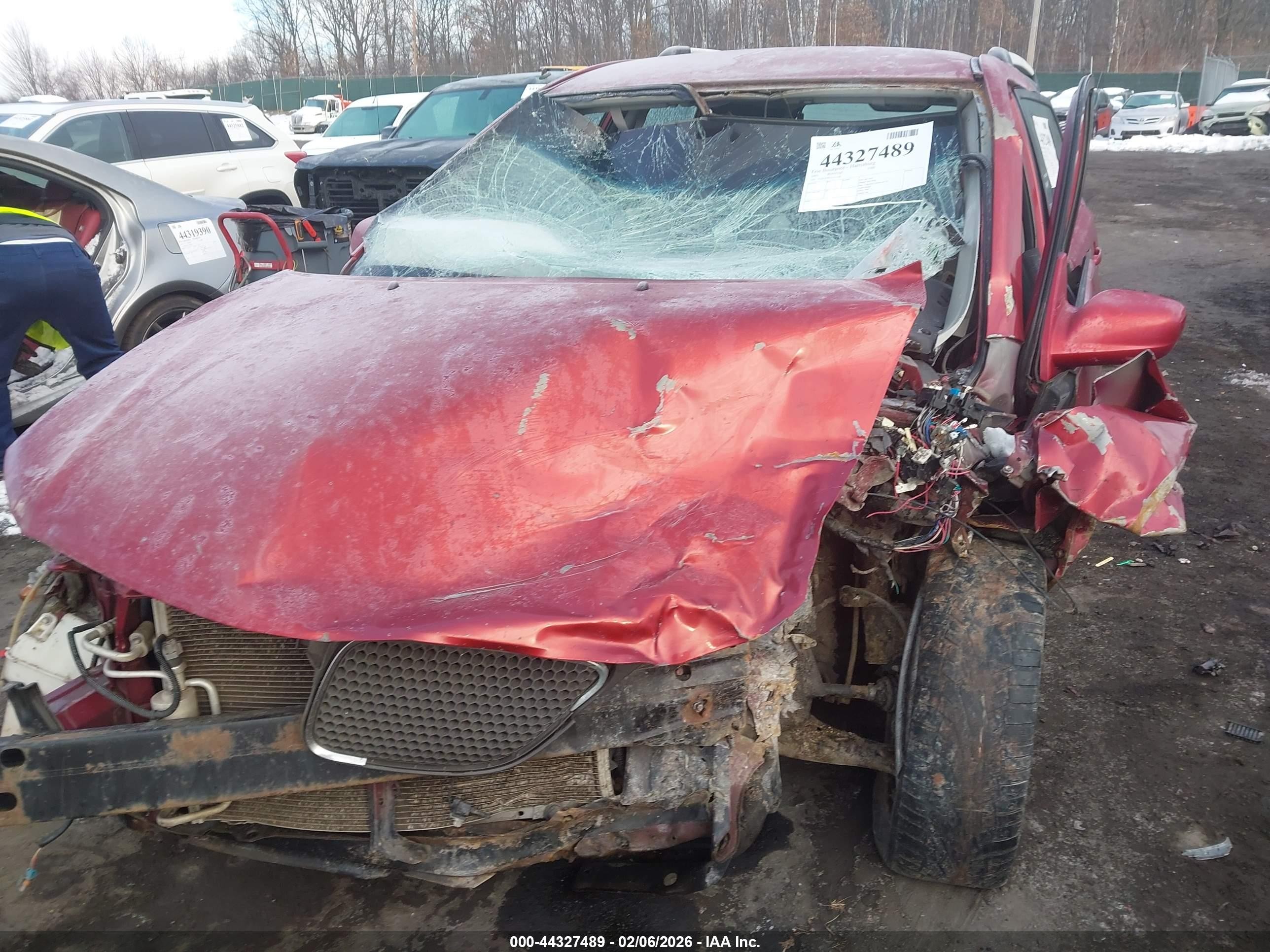 2005 Pontiac Vibe   Red vin: 5Y2SL63805Z414189