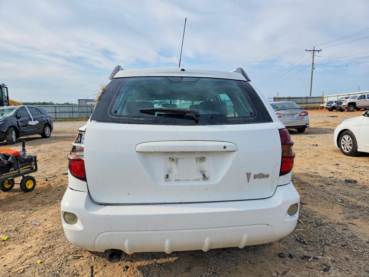 2005 Pontiac Vibe White vin: 5Y2SL63805Z459116