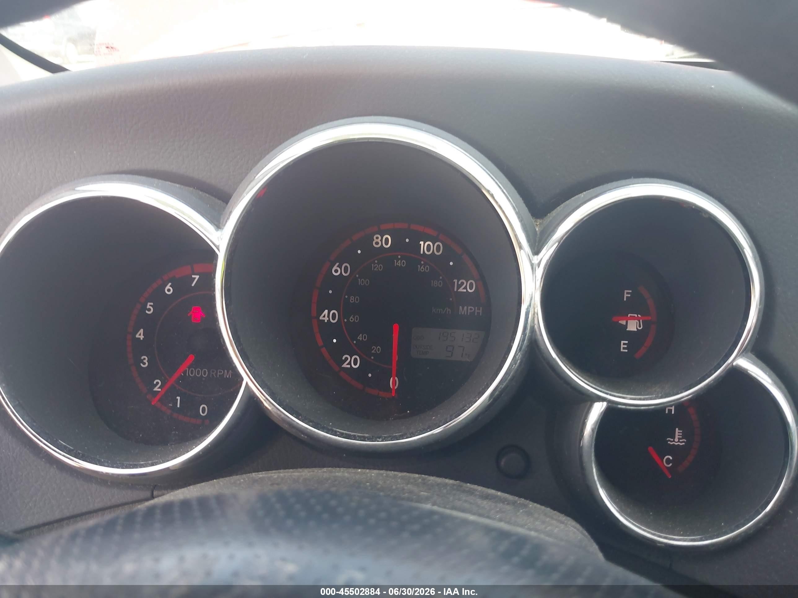 2005 Pontiac Vibe   Red vin: 5Y2SL63805Z463263