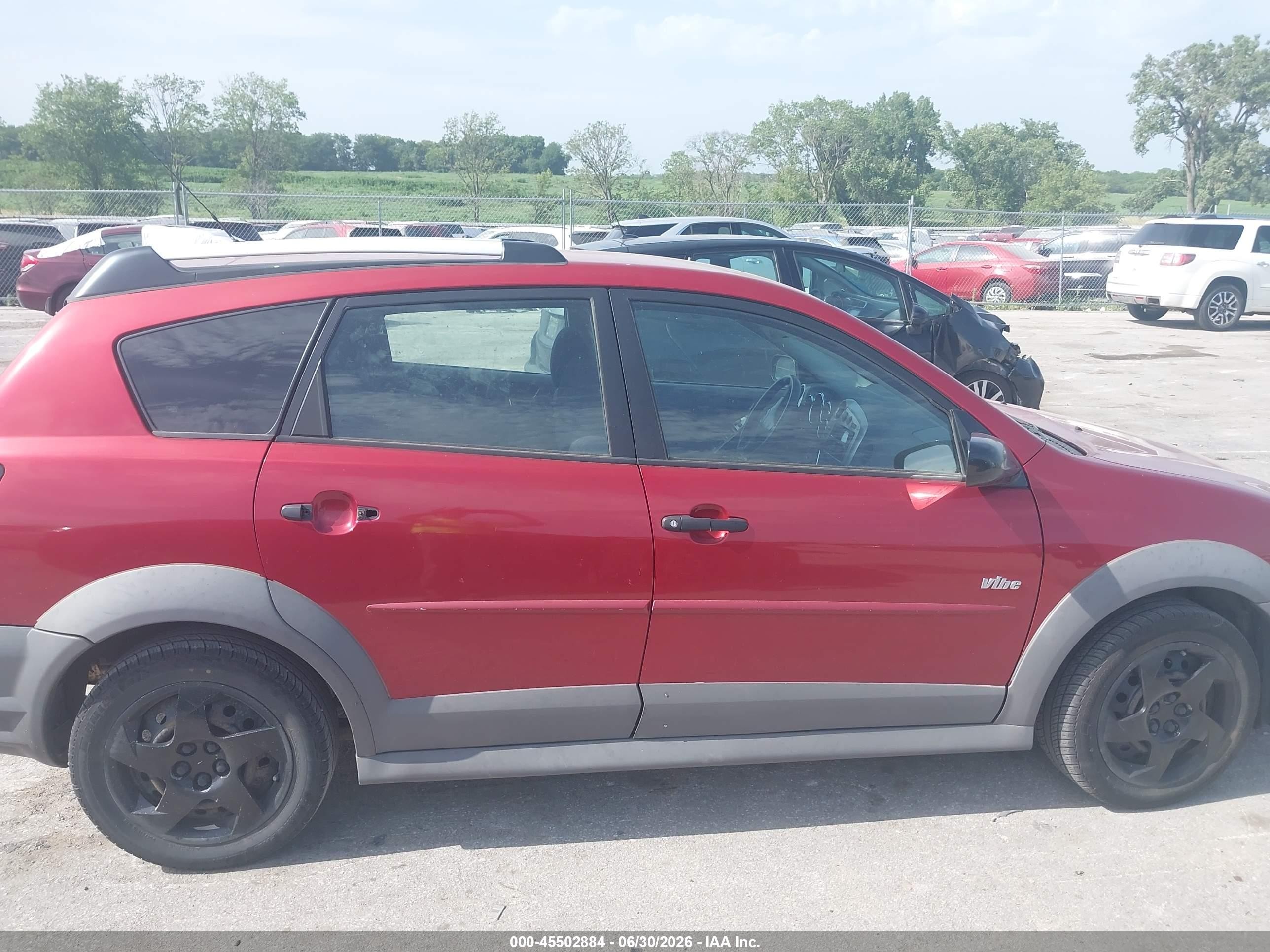 2005 Pontiac Vibe   Red vin: 5Y2SL63805Z463263
