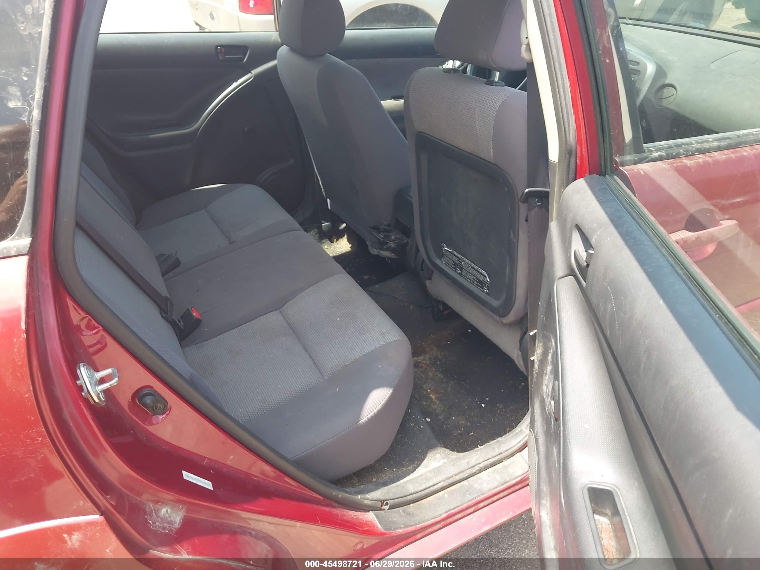2005 Pontiac Vibe   Red vin: 5Y2SL63815Z404335