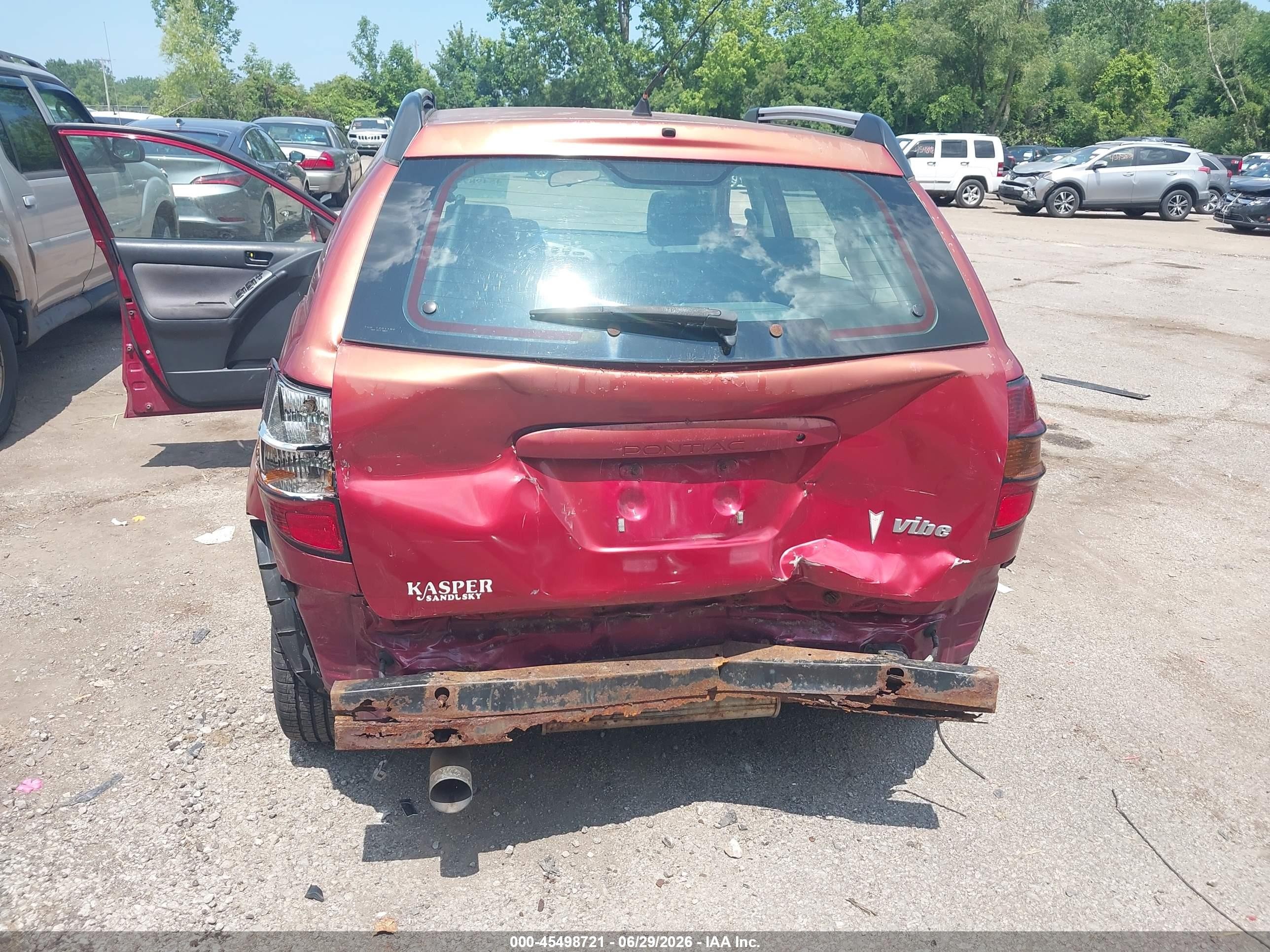 2005 Pontiac Vibe   Red vin: 5Y2SL63815Z404335