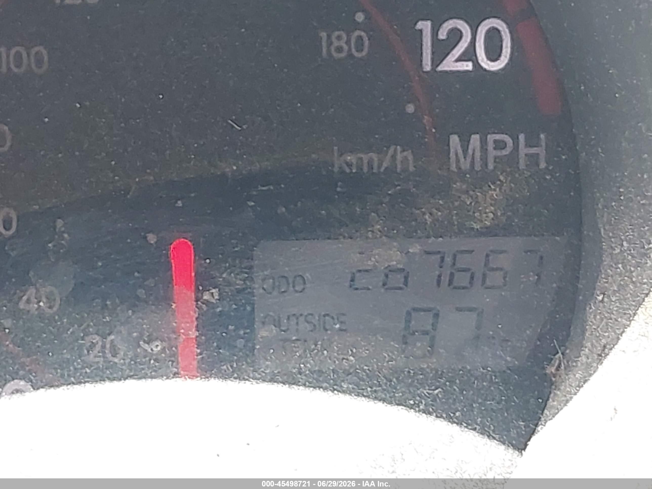2005 Pontiac Vibe   Red vin: 5Y2SL63815Z404335