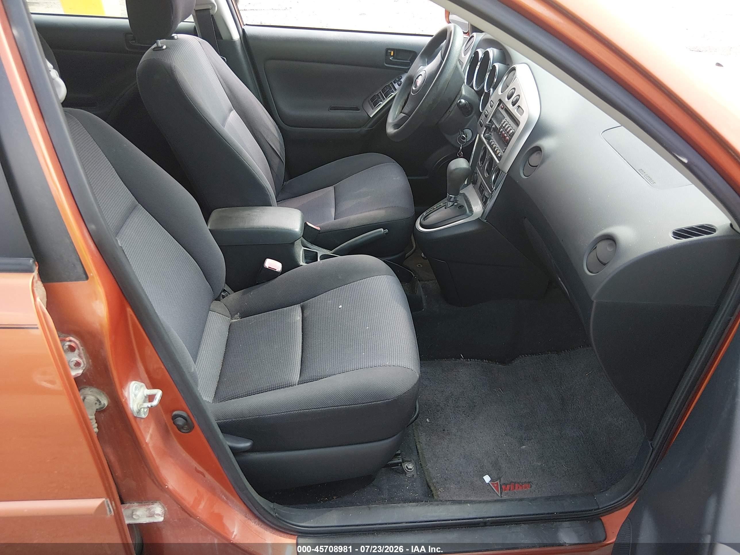 2005 Pontiac Vibe   Orange vin: 5Y2SL63815Z407560