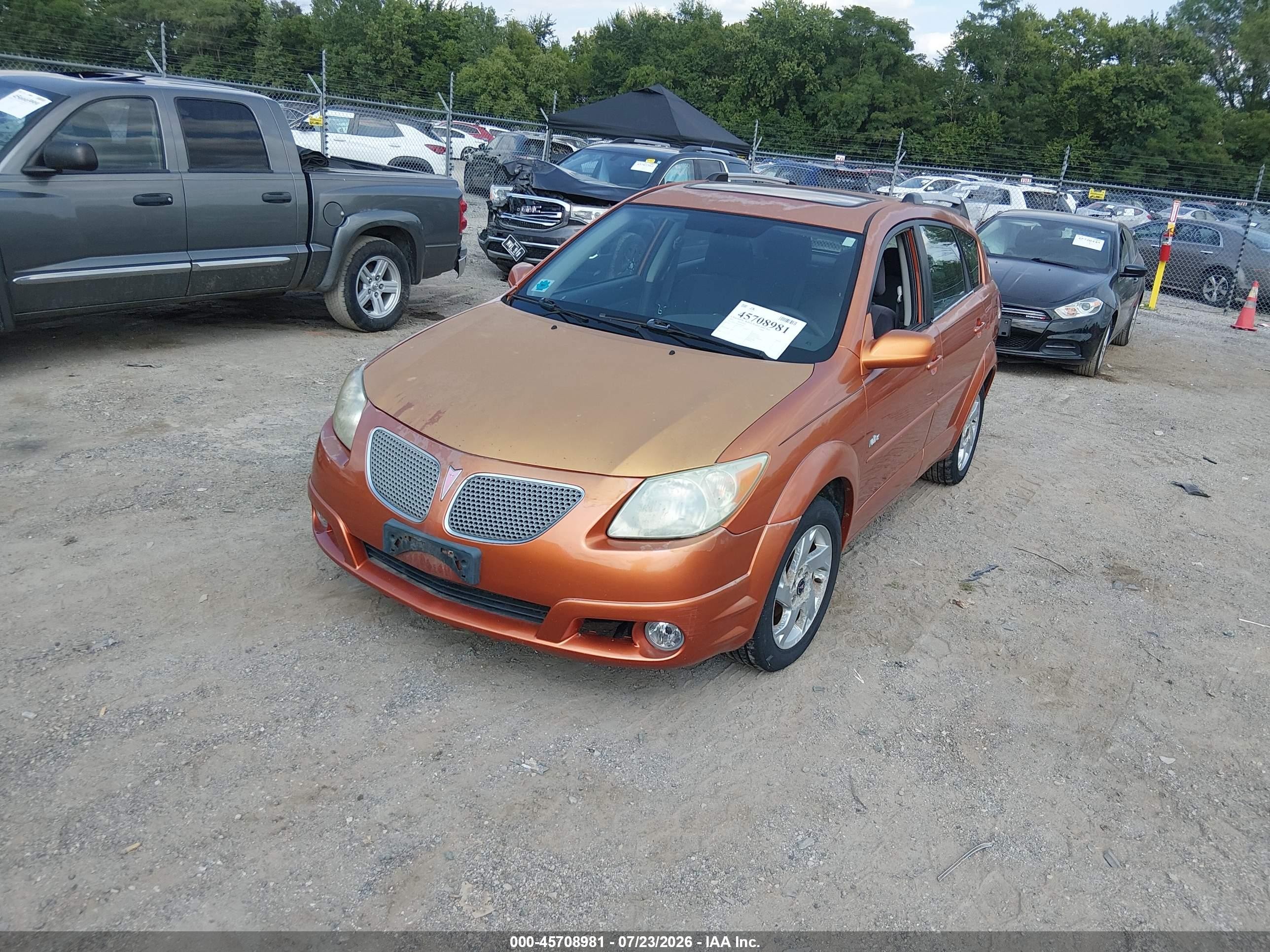 2005 Pontiac Vibe   Orange vin: 5Y2SL63815Z407560