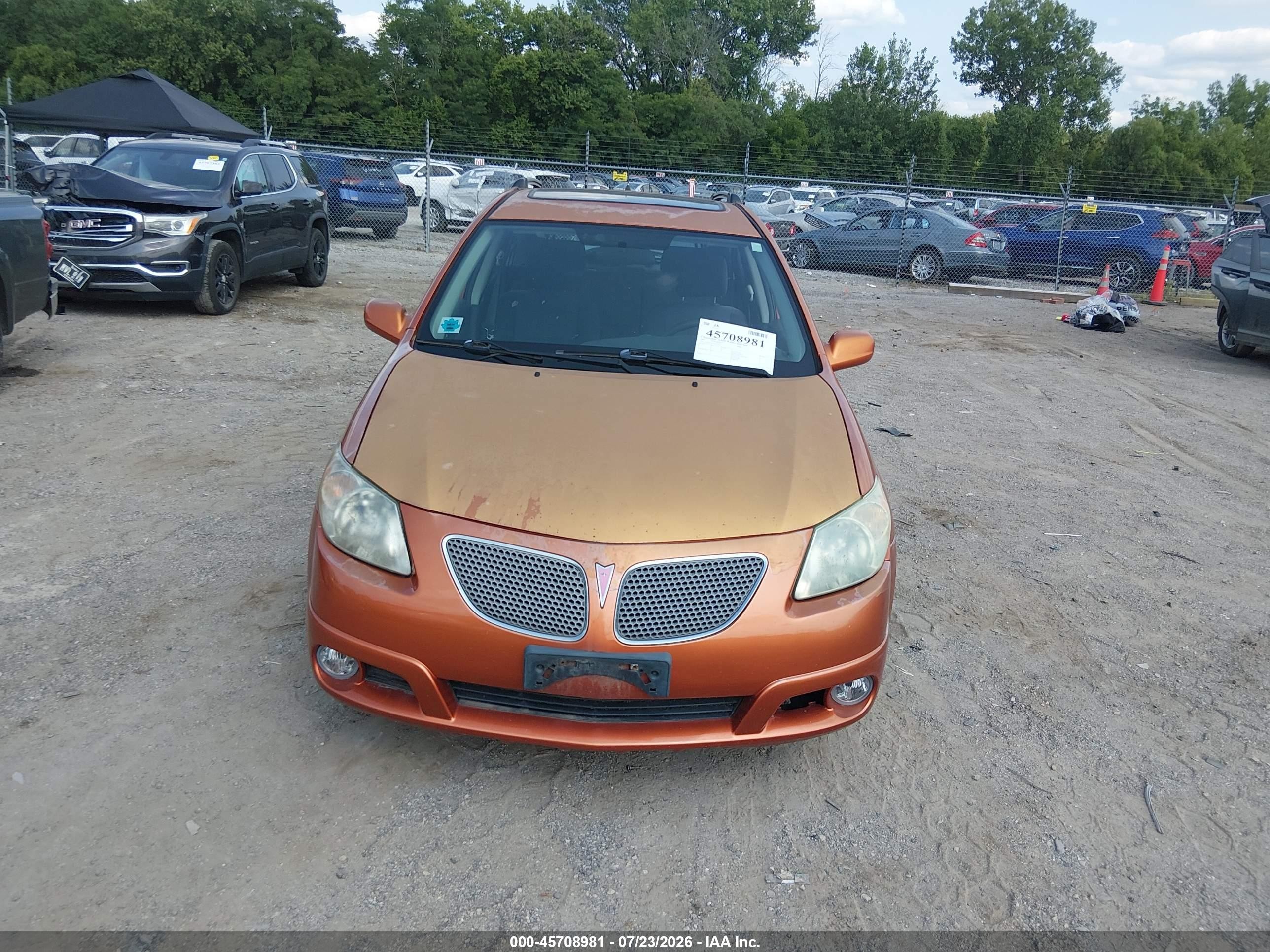 2005 Pontiac Vibe   Orange vin: 5Y2SL63815Z407560