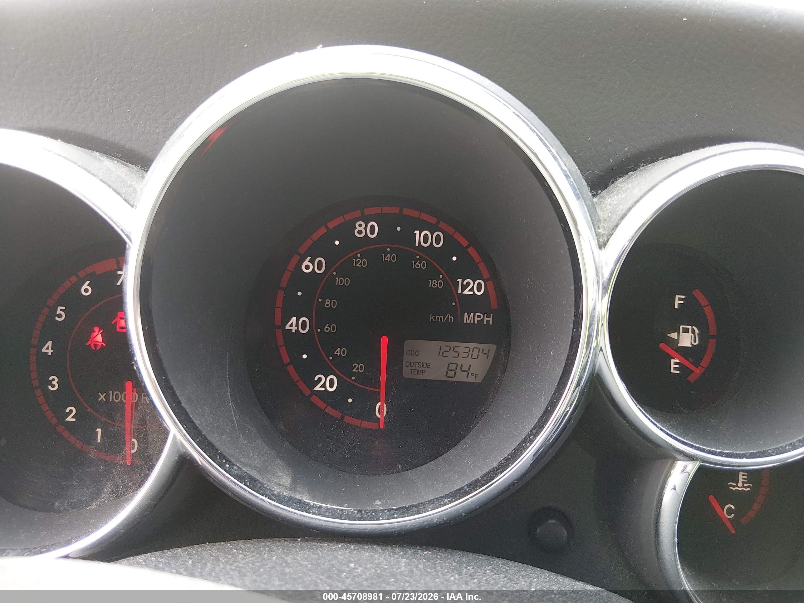 2005 Pontiac Vibe   Orange vin: 5Y2SL63815Z407560