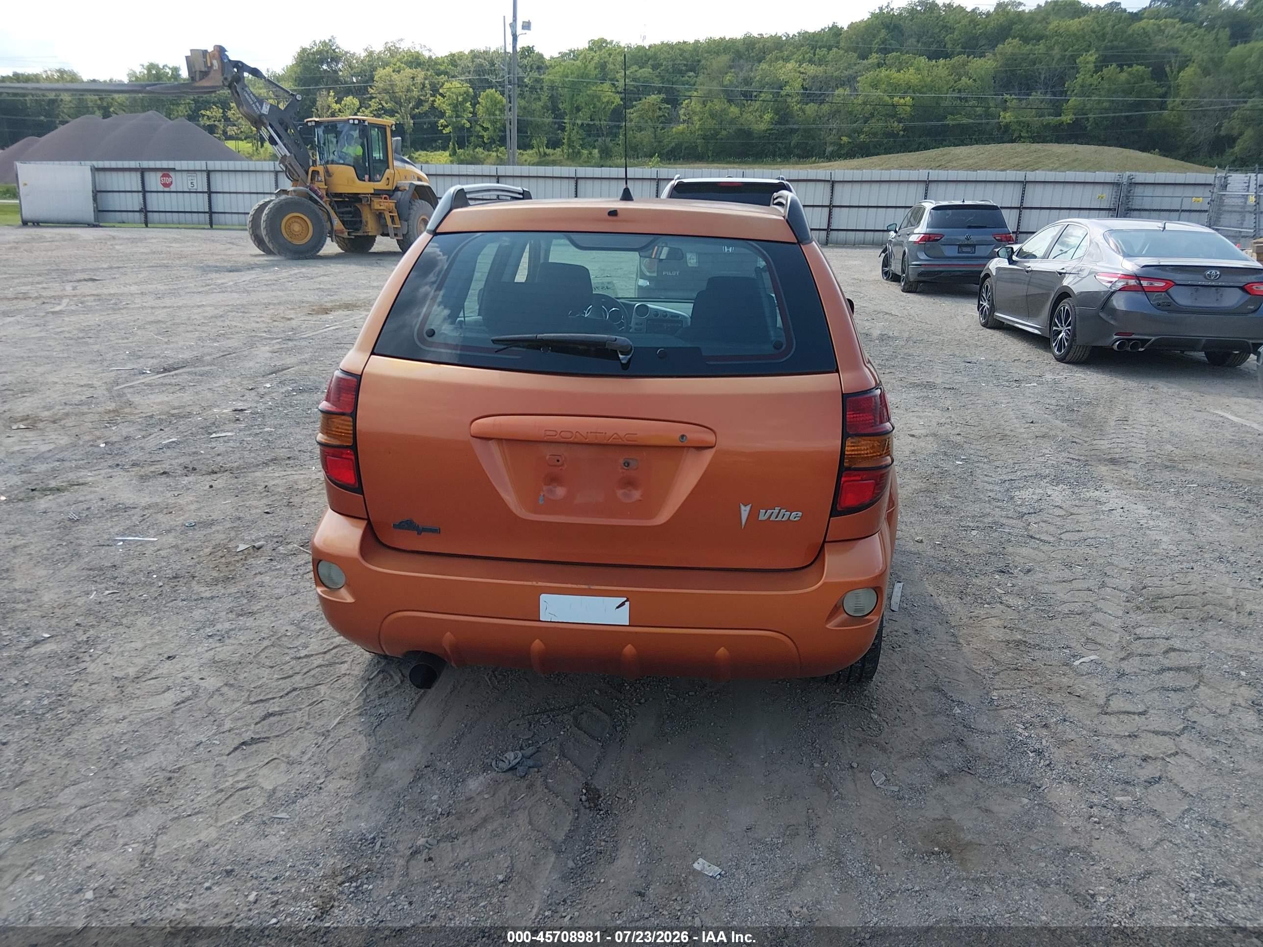 2005 Pontiac Vibe   Orange vin: 5Y2SL63815Z407560