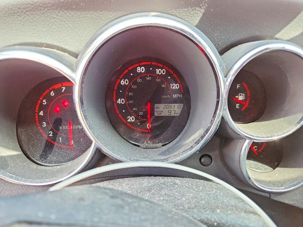 2005 Pontiac Vibe Red vin: 5Y2SL63815Z411074