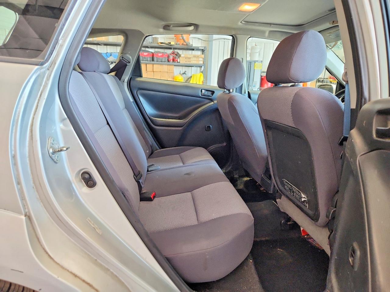 2005 Pontiac Vibe Серый vin: 5Y2SL63815Z441353