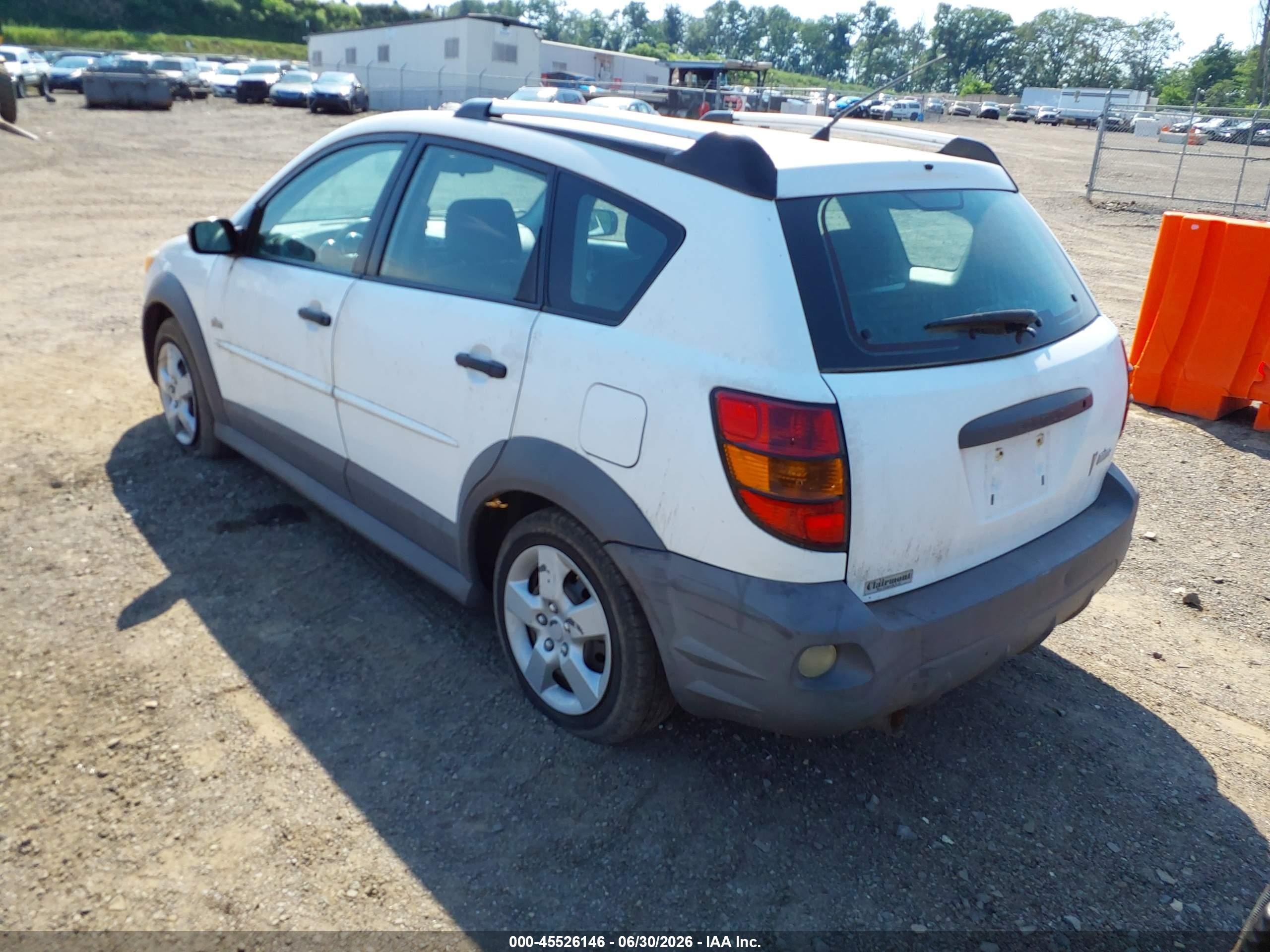 2005 Pontiac Vibe   White vin: 5Y2SL63815Z449713