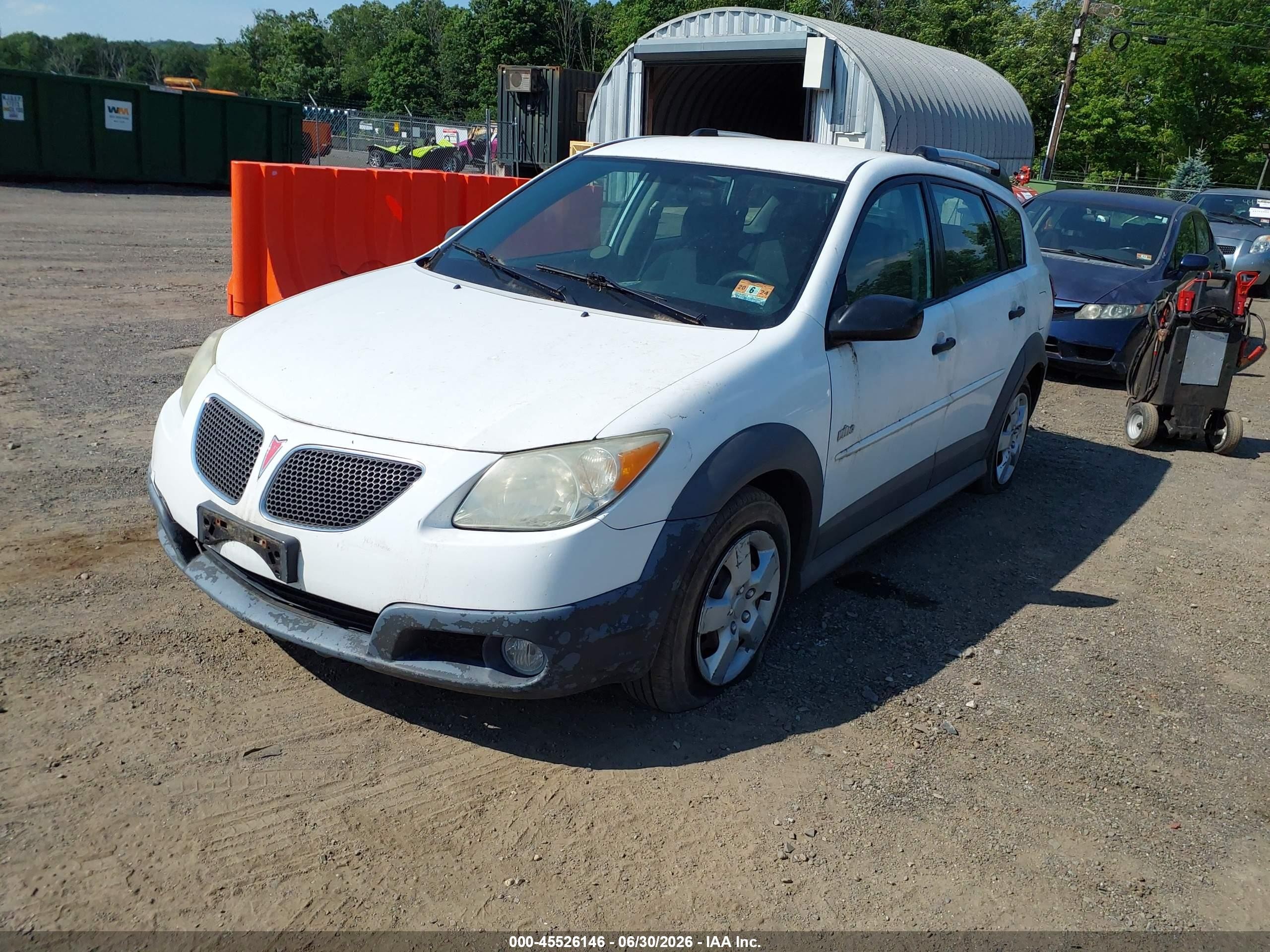 2005 Pontiac Vibe   White vin: 5Y2SL63815Z449713