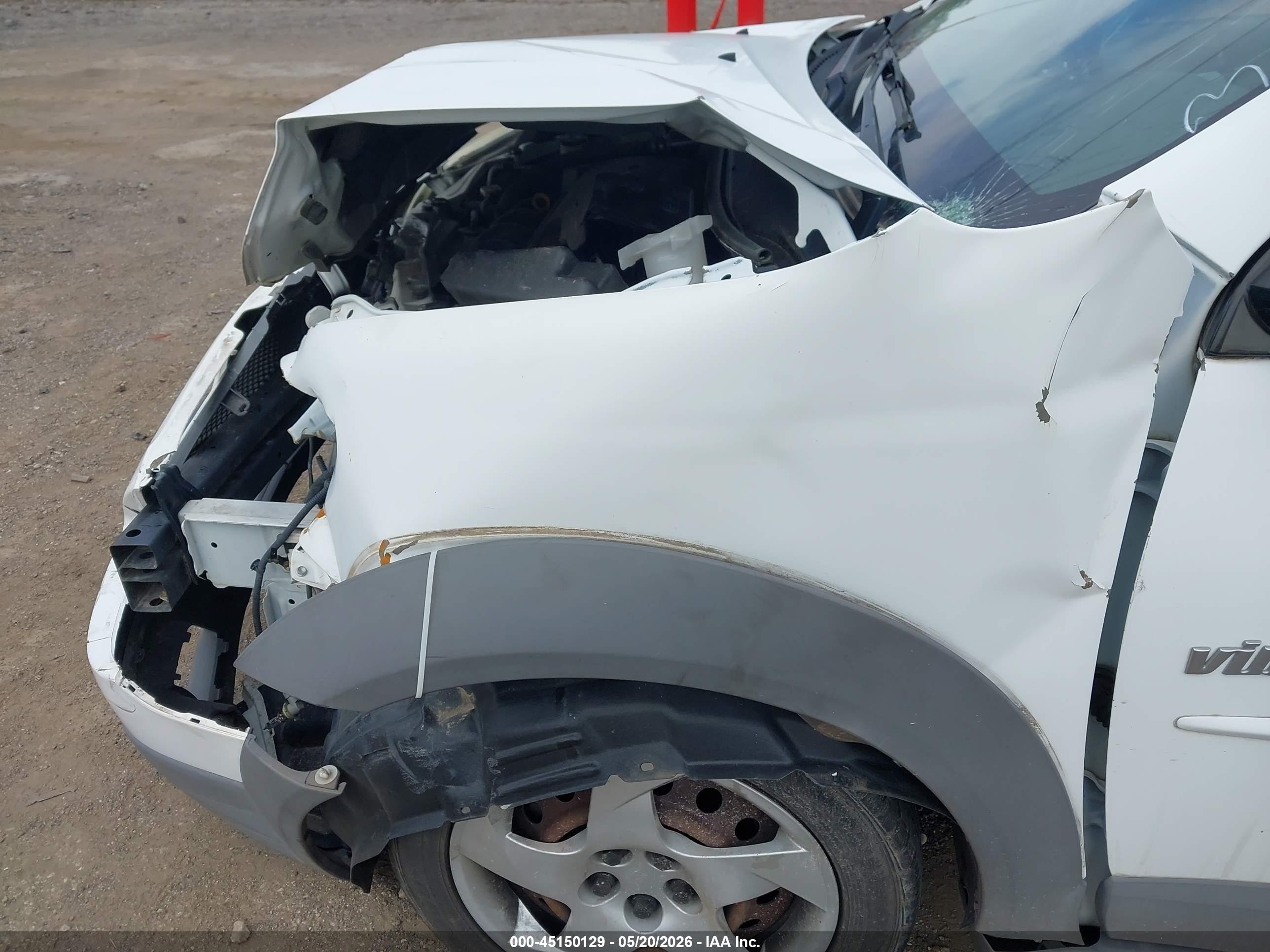 2005 Pontiac Vibe   White vin: 5Y2SL63815Z454717