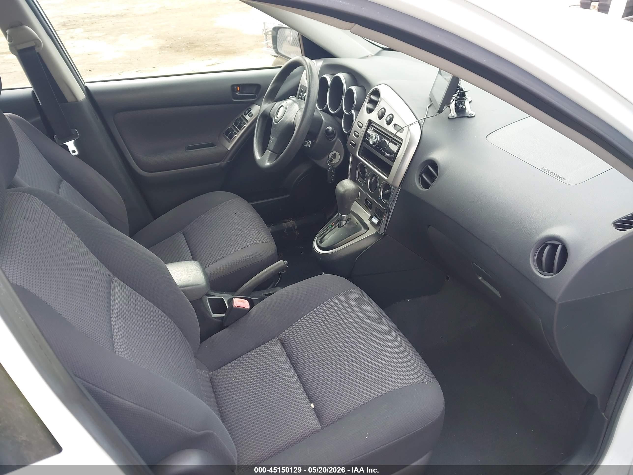 2005 Pontiac Vibe   White vin: 5Y2SL63815Z454717