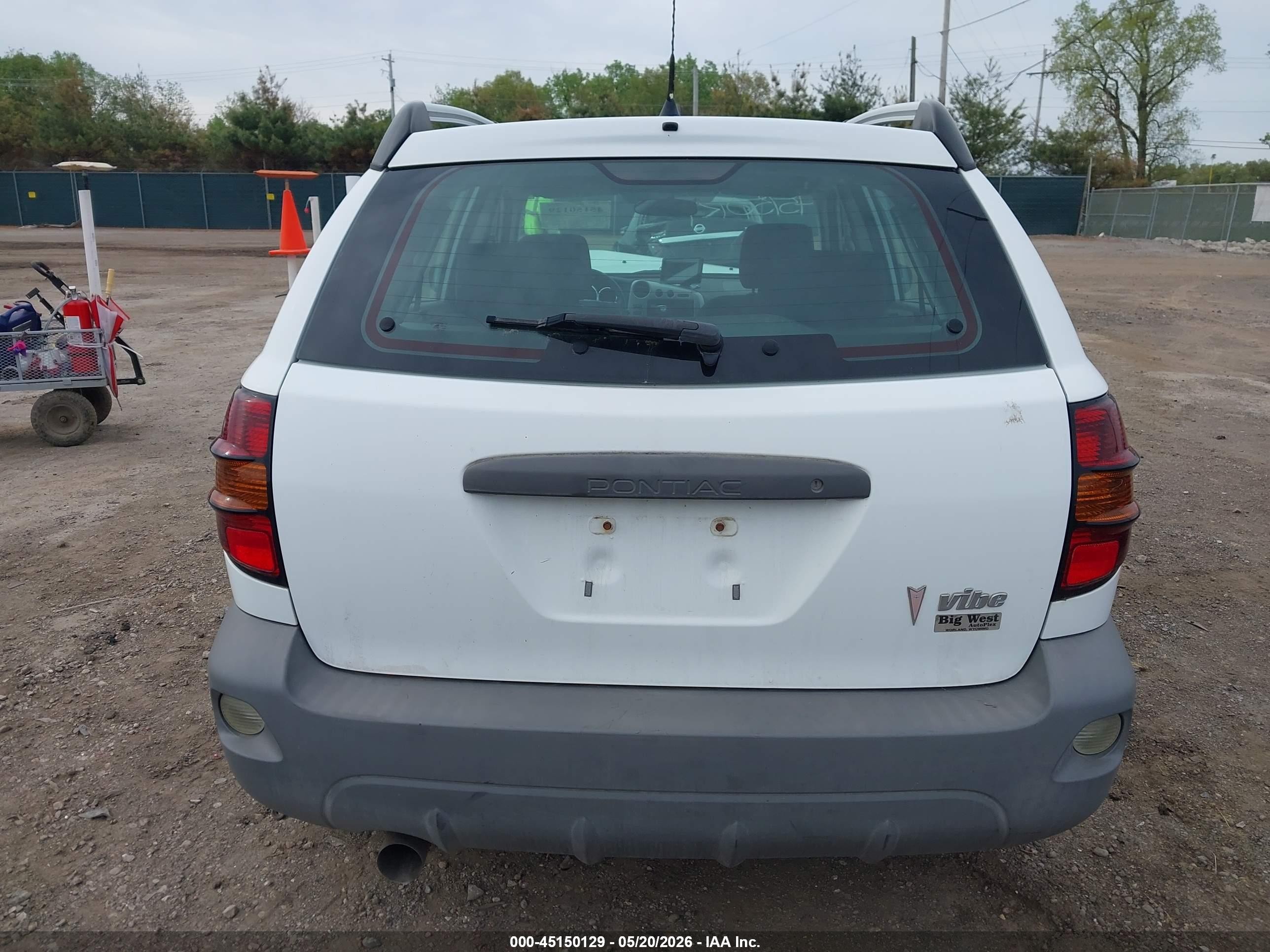 2005 Pontiac Vibe   White vin: 5Y2SL63815Z454717