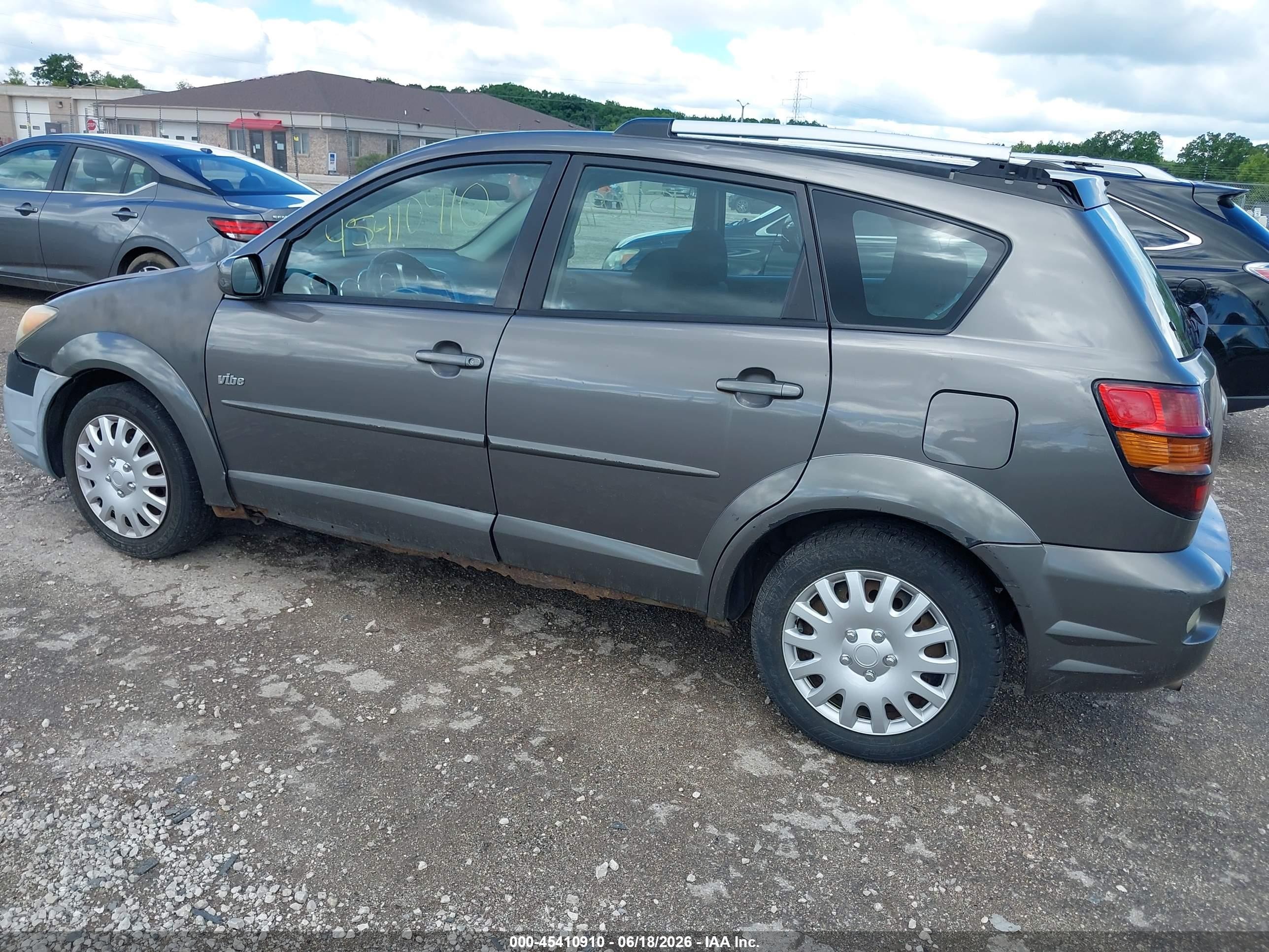 2005 Pontiac Vibe   Gray vin: 5Y2SL63825Z404411