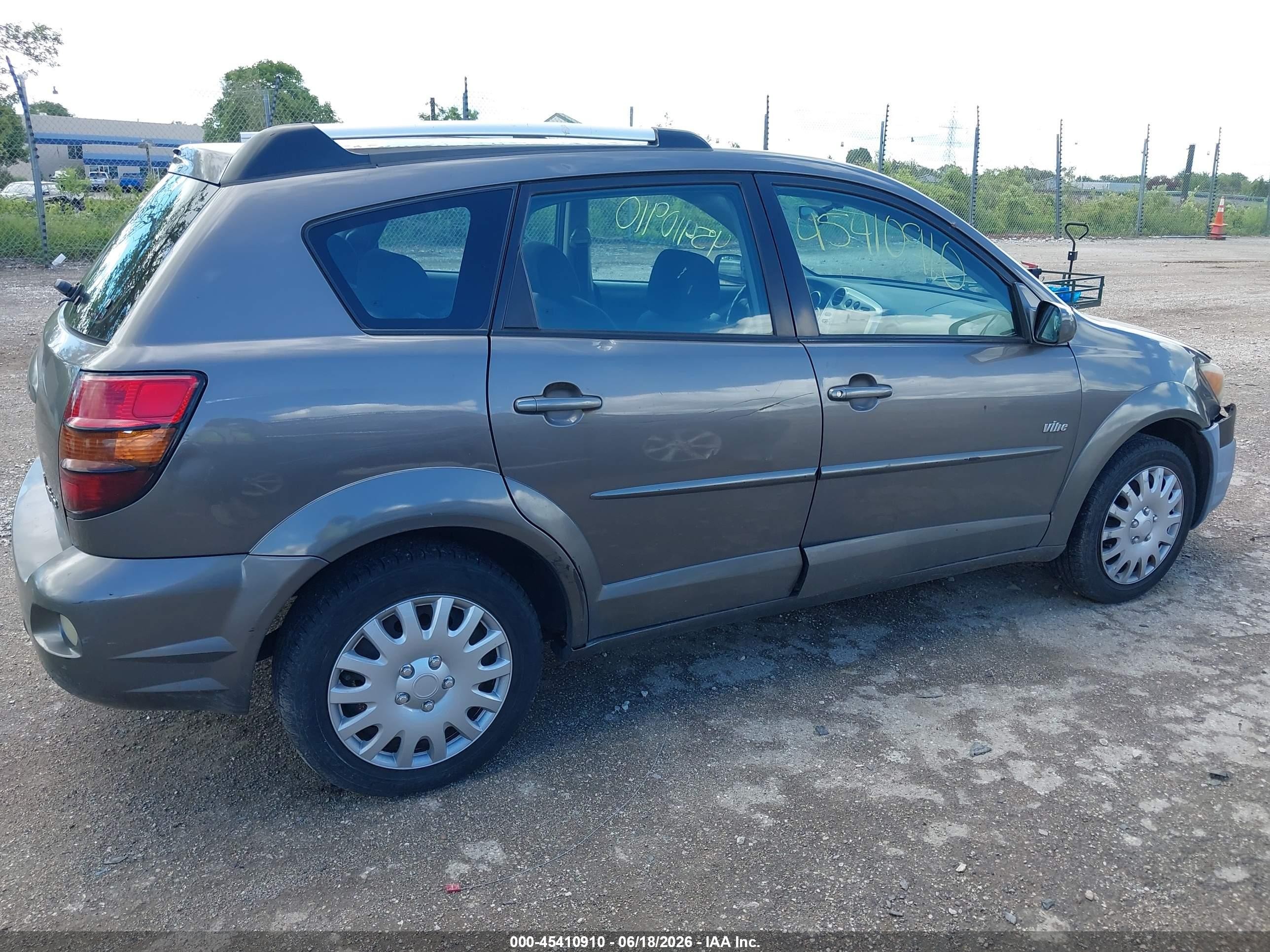 2005 Pontiac Vibe   Gray vin: 5Y2SL63825Z404411