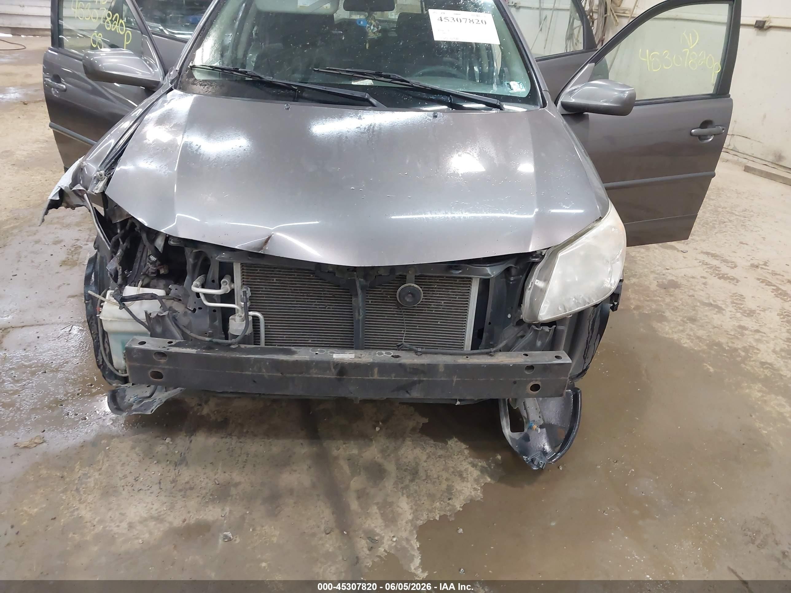 2005 Pontiac Vibe   Серый vin: 5Y2SL63825Z446027