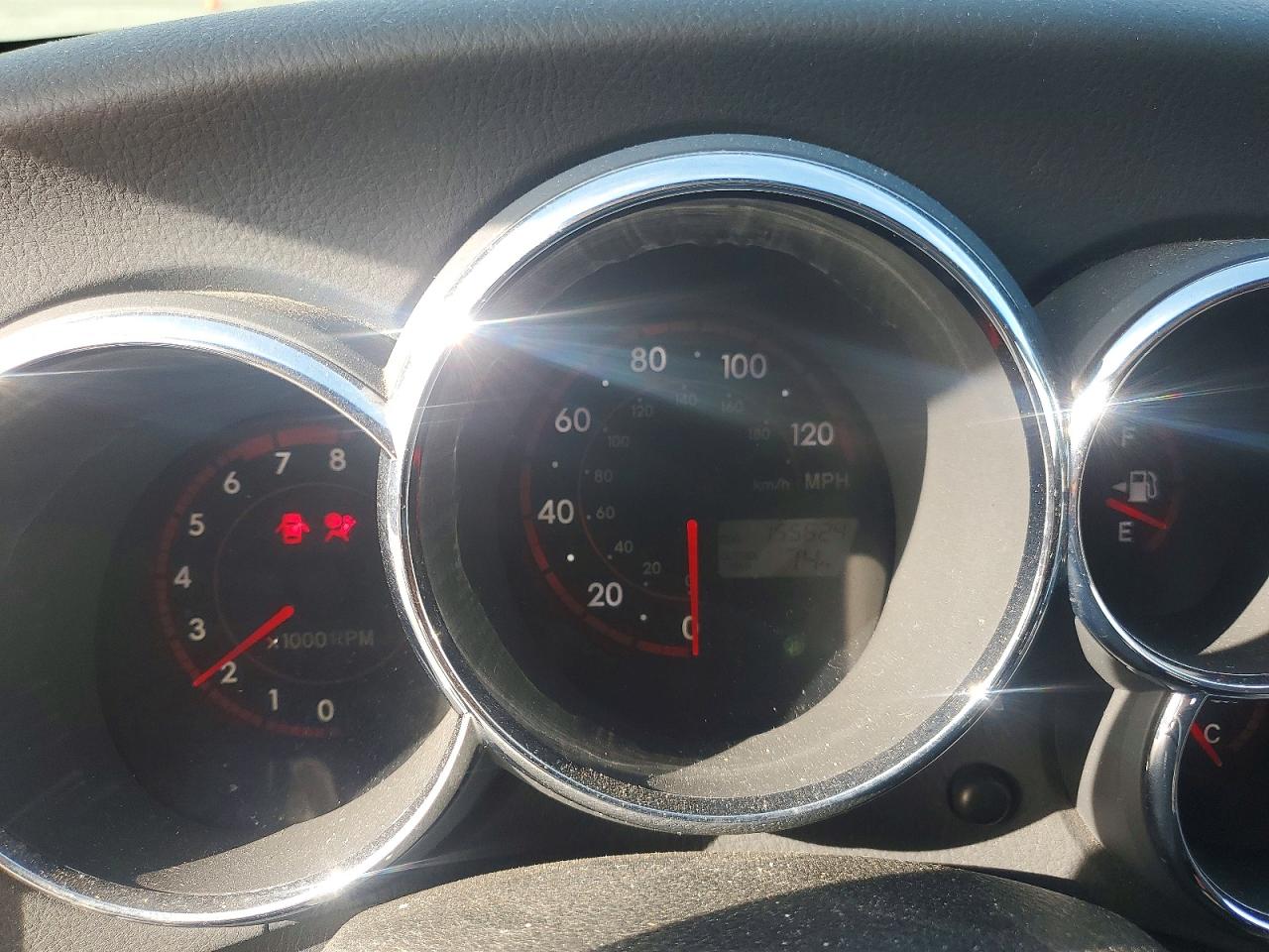 2005 Pontiac Vibe Серебряный vin: 5Y2SL63825Z462535