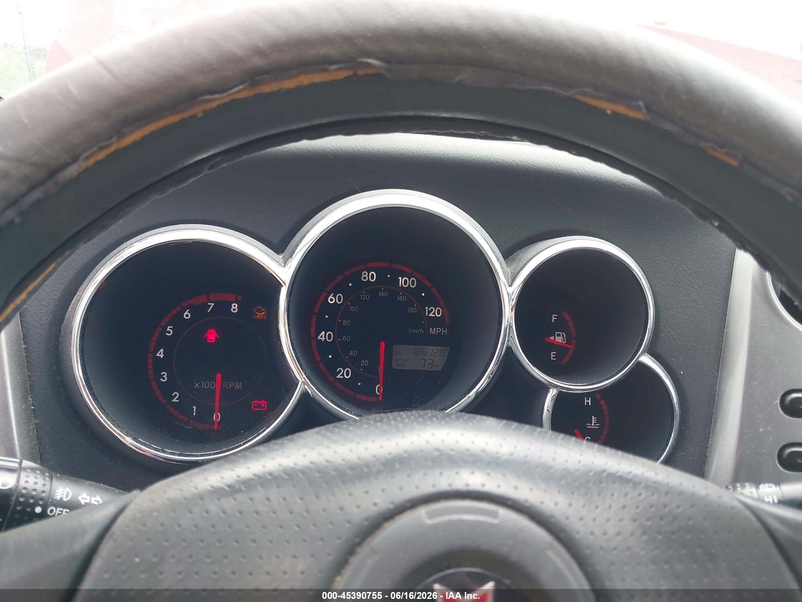 2005 Pontiac Vibe   Red vin: 5Y2SL63825Z473065