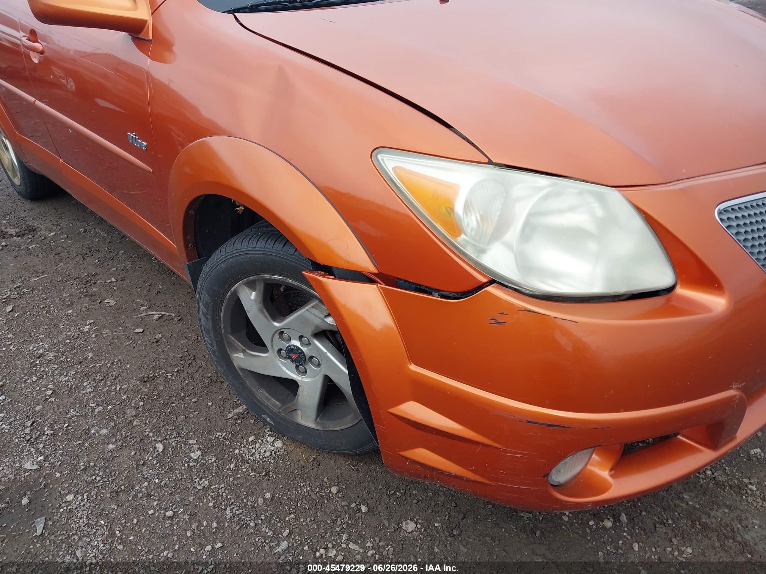 2005 Pontiac Vibe   Orange vin: 5Y2SL63825Z477505