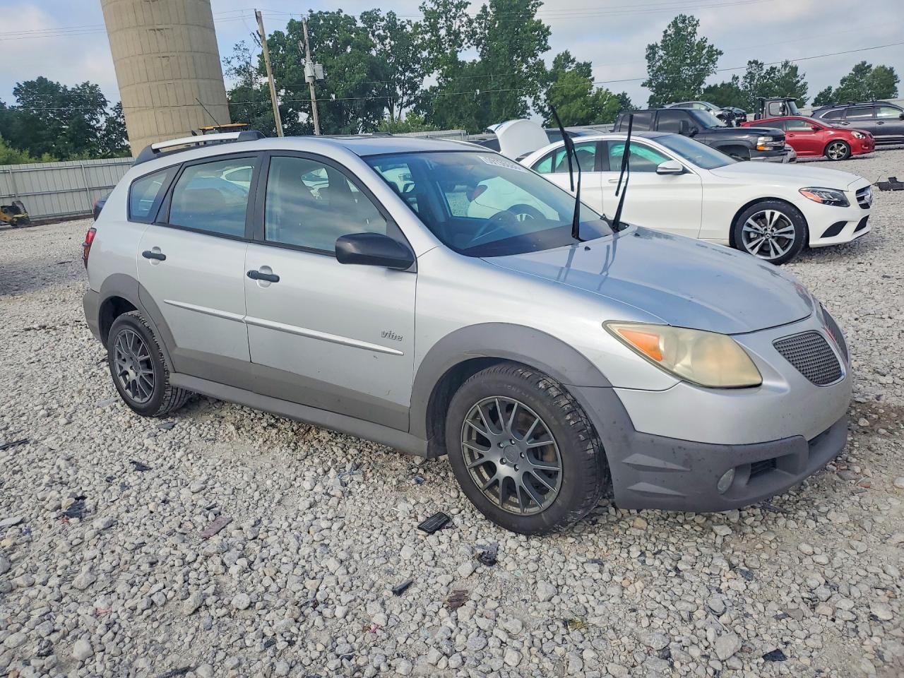 2005 Pontiac Vibe Silver vin: 5Y2SL63835Z458008