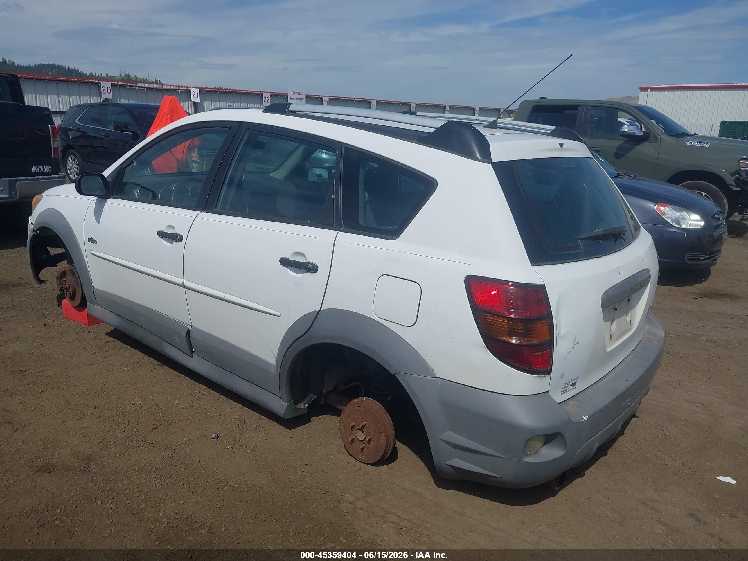 2005 Pontiac Vibe   White vin: 5Y2SL63835Z464312