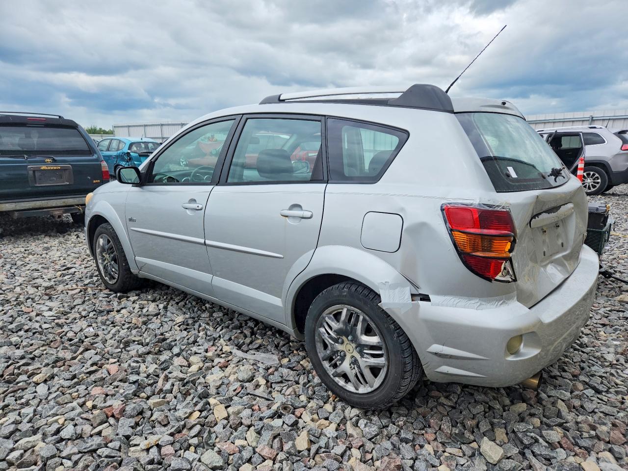 2005 Pontiac Vibe Silver vin: 5Y2SL63845Z423350