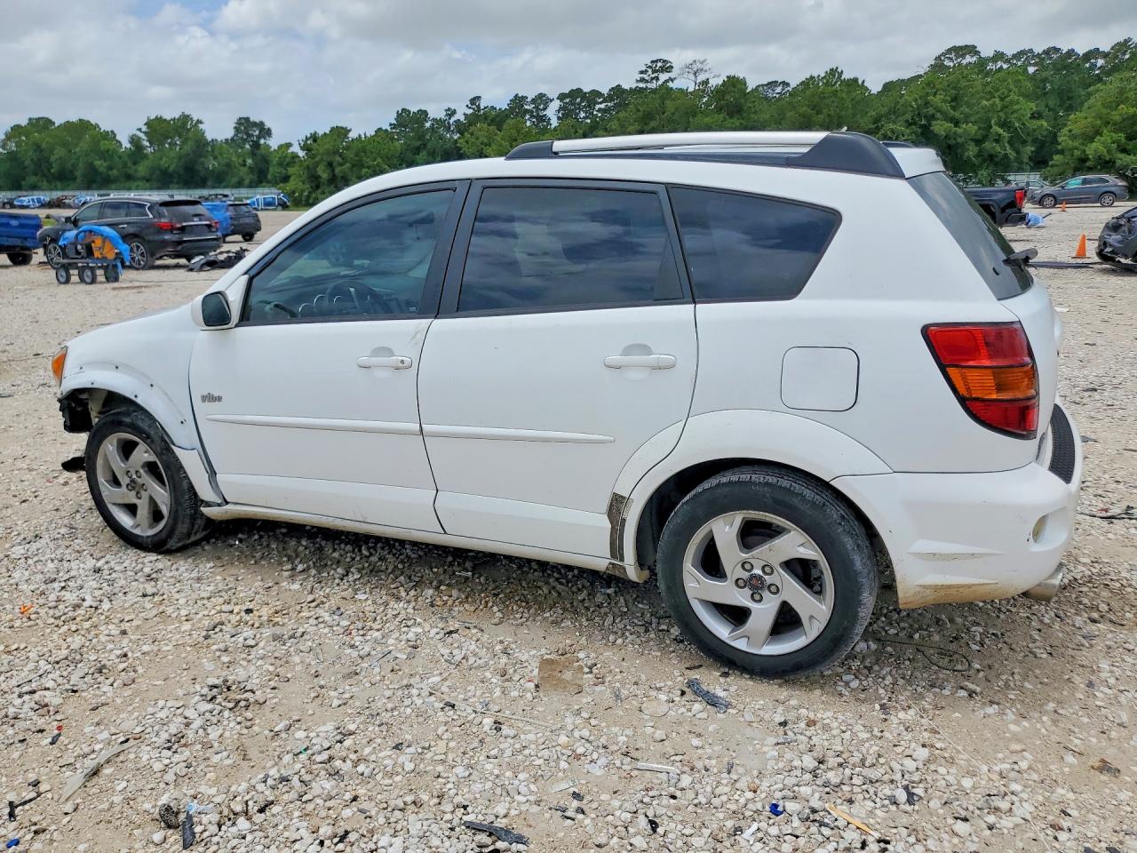 2005 Pontiac Vibe White vin: 5Y2SL63845Z432226