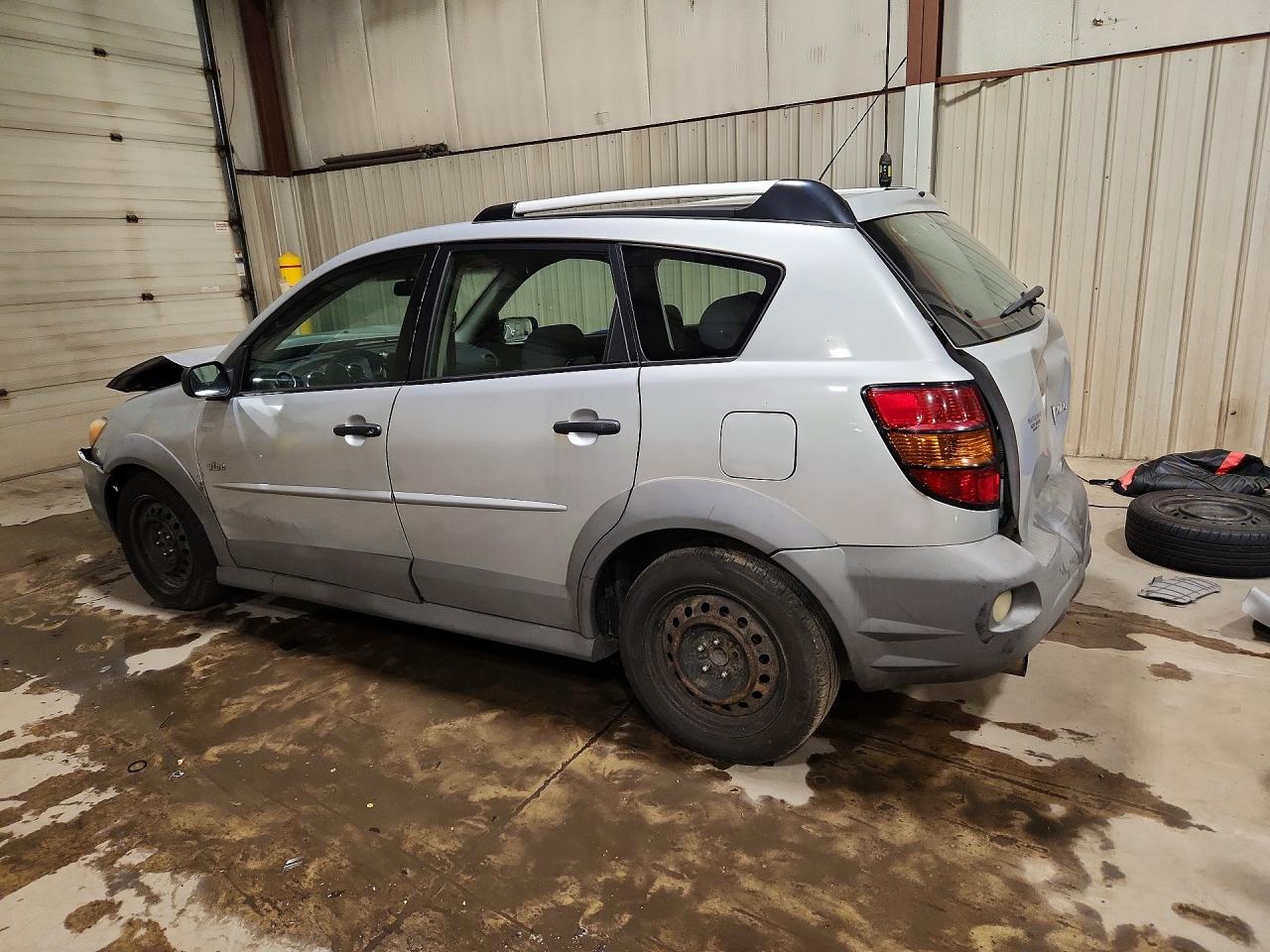 2005 Pontiac Vibe Silver vin: 5Y2SL63845Z438379