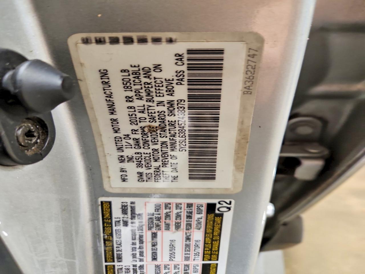 2005 Pontiac Vibe Silver vin: 5Y2SL63845Z438379