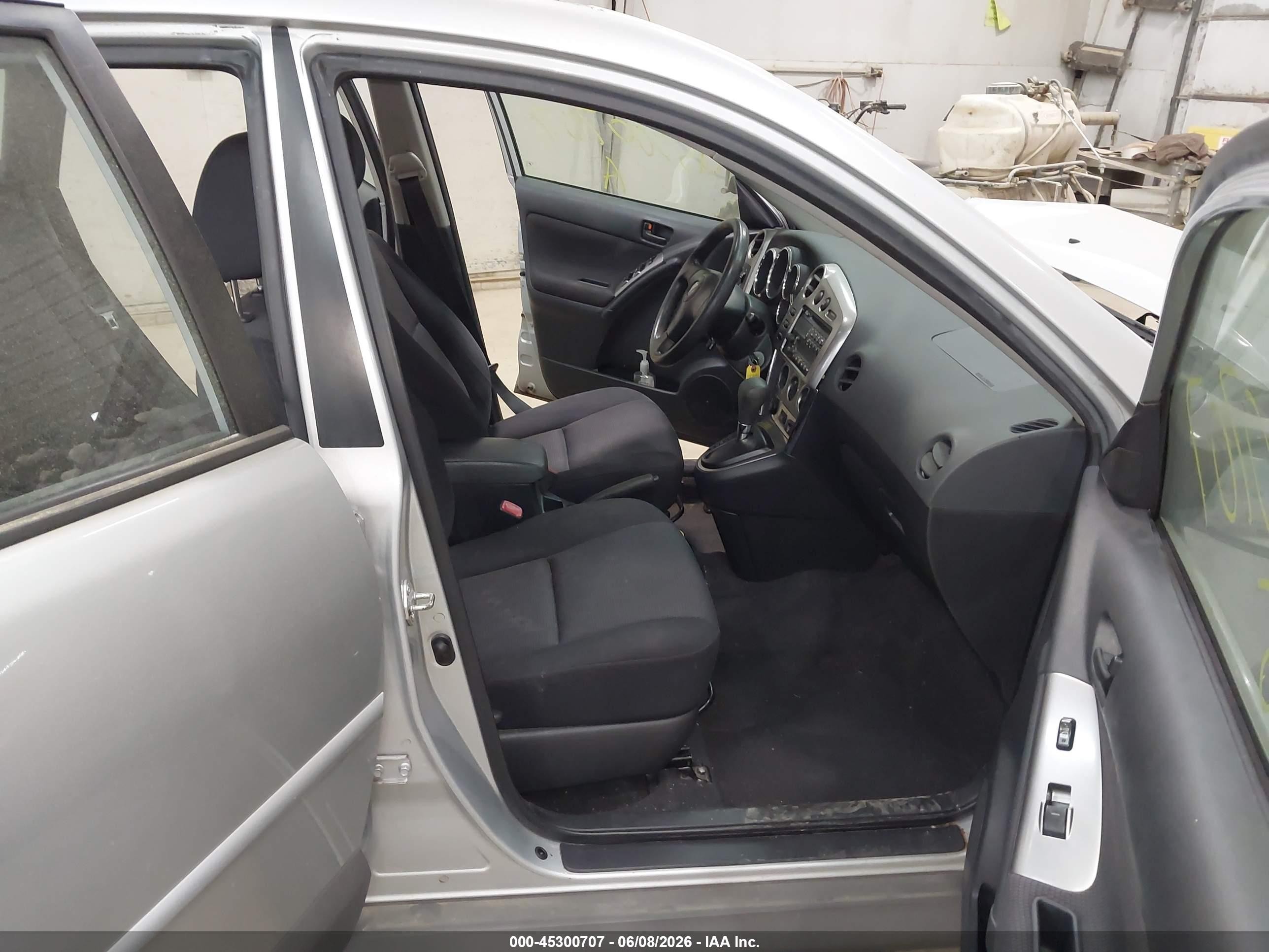 2005 Pontiac Vibe   Silver vin: 5Y2SL63845Z450001