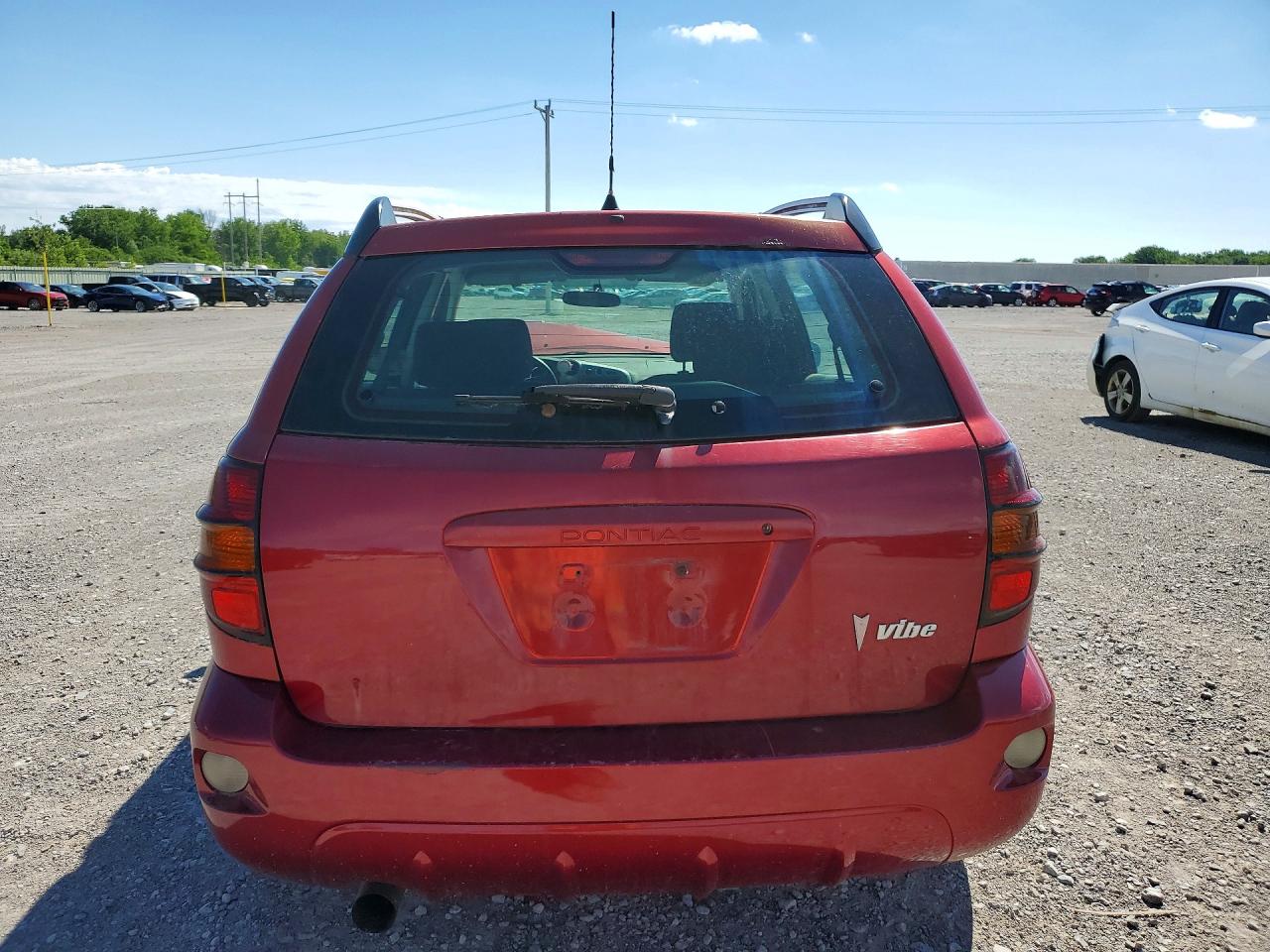 2005 Pontiac Vibe Red vin: 5Y2SL63845Z460334