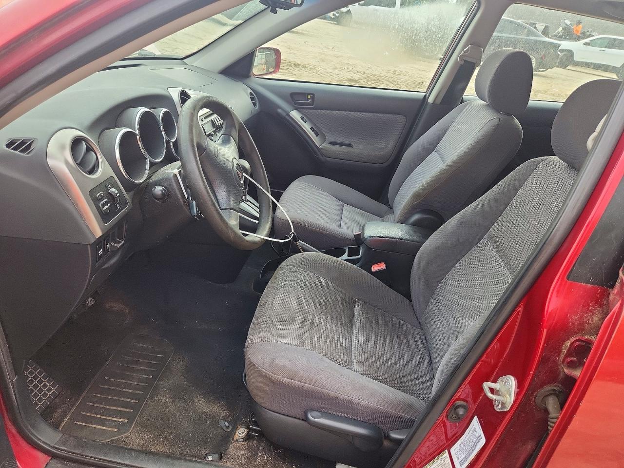 2005 Pontiac Vibe Red vin: 5Y2SL63845Z483158