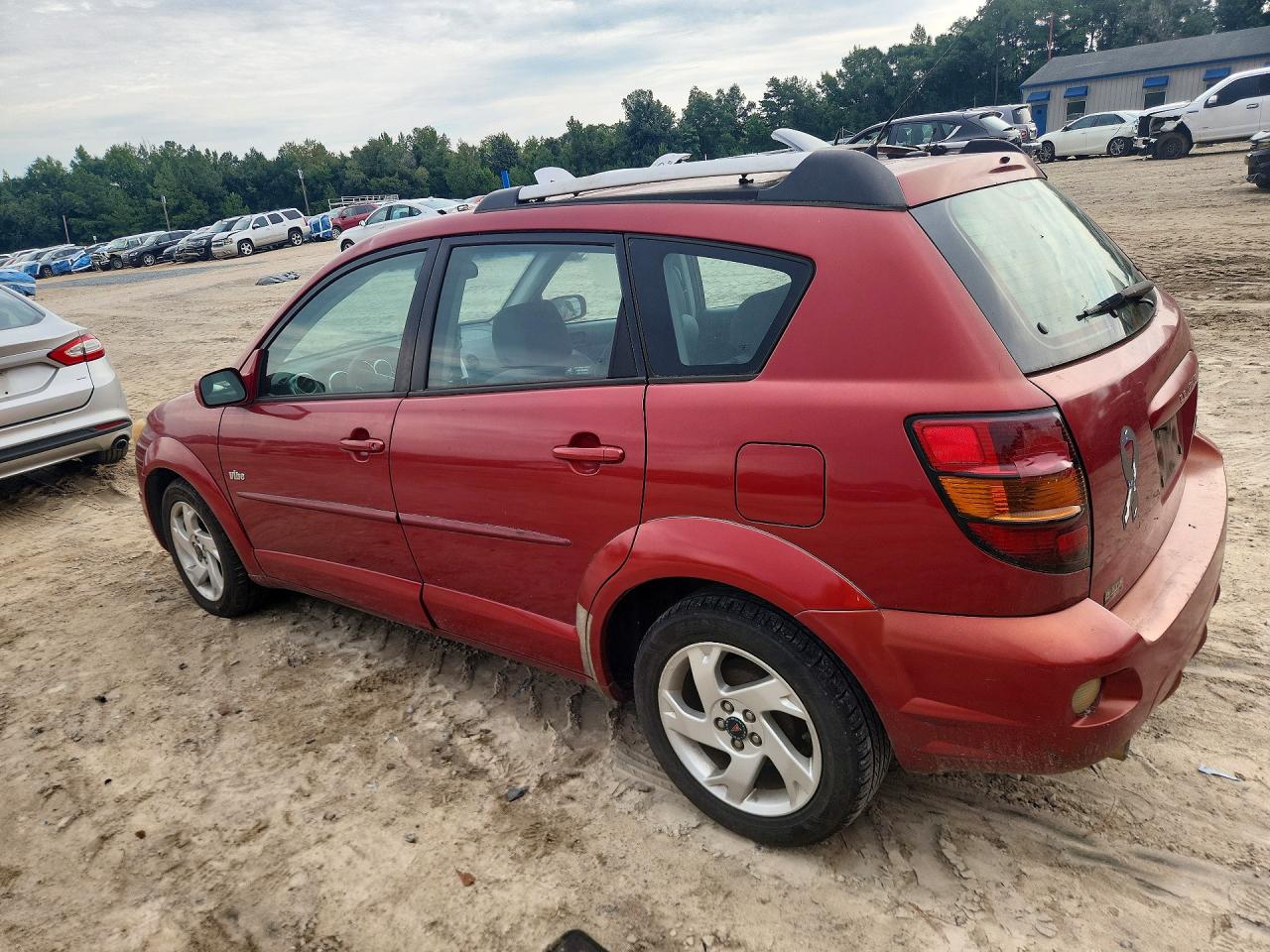2005 Pontiac Vibe Red vin: 5Y2SL63845Z483158