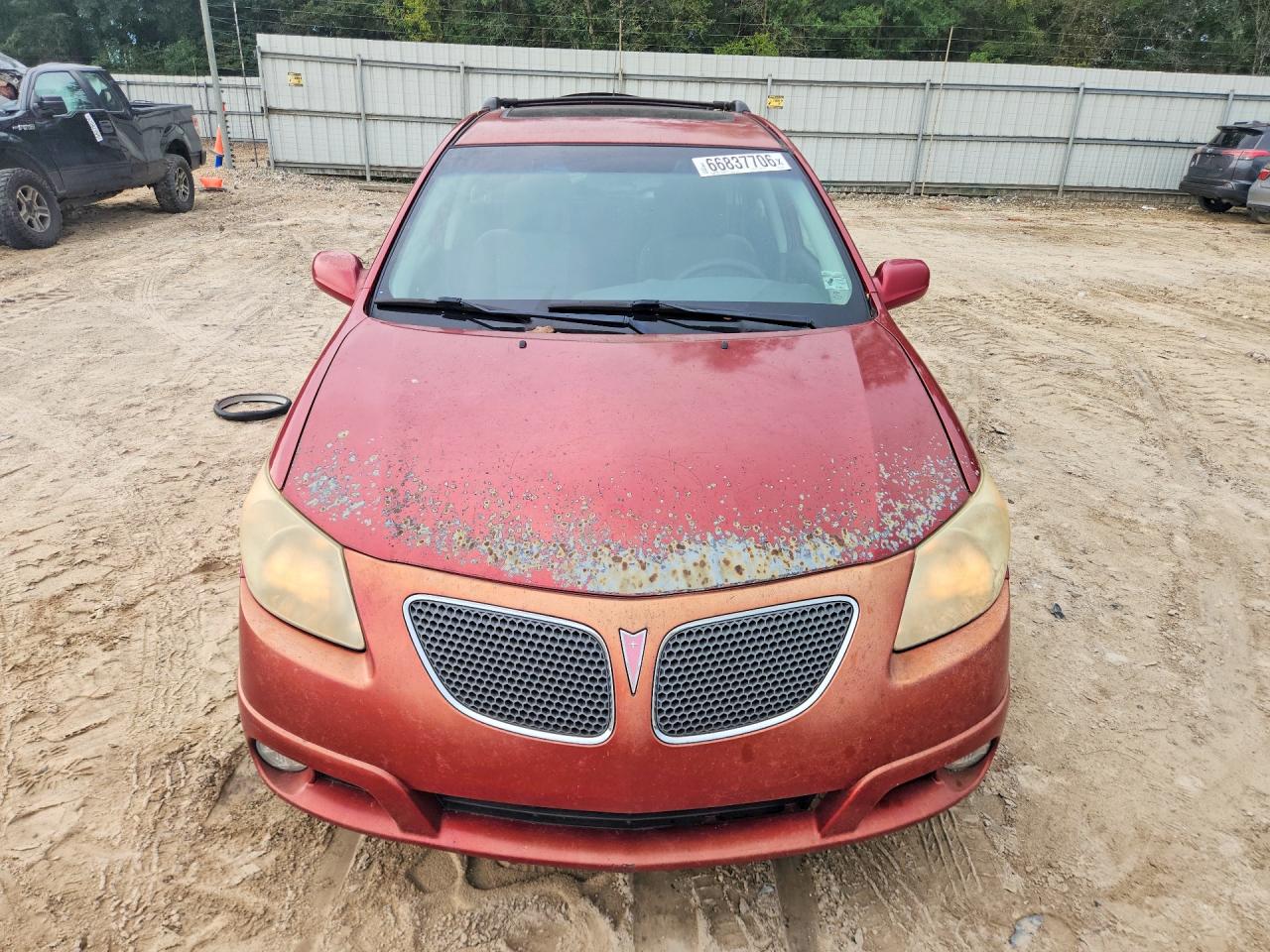2005 Pontiac Vibe Red vin: 5Y2SL63845Z483158