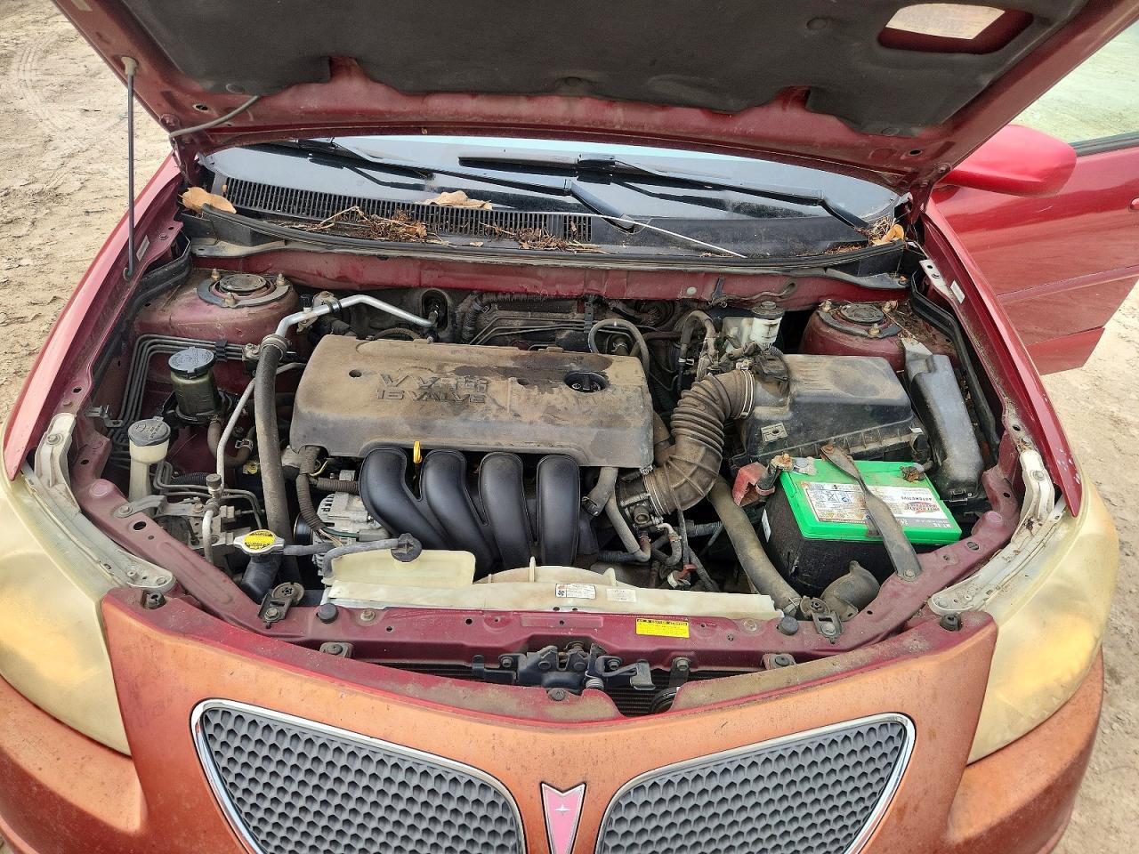 2005 Pontiac Vibe Red vin: 5Y2SL63845Z483158