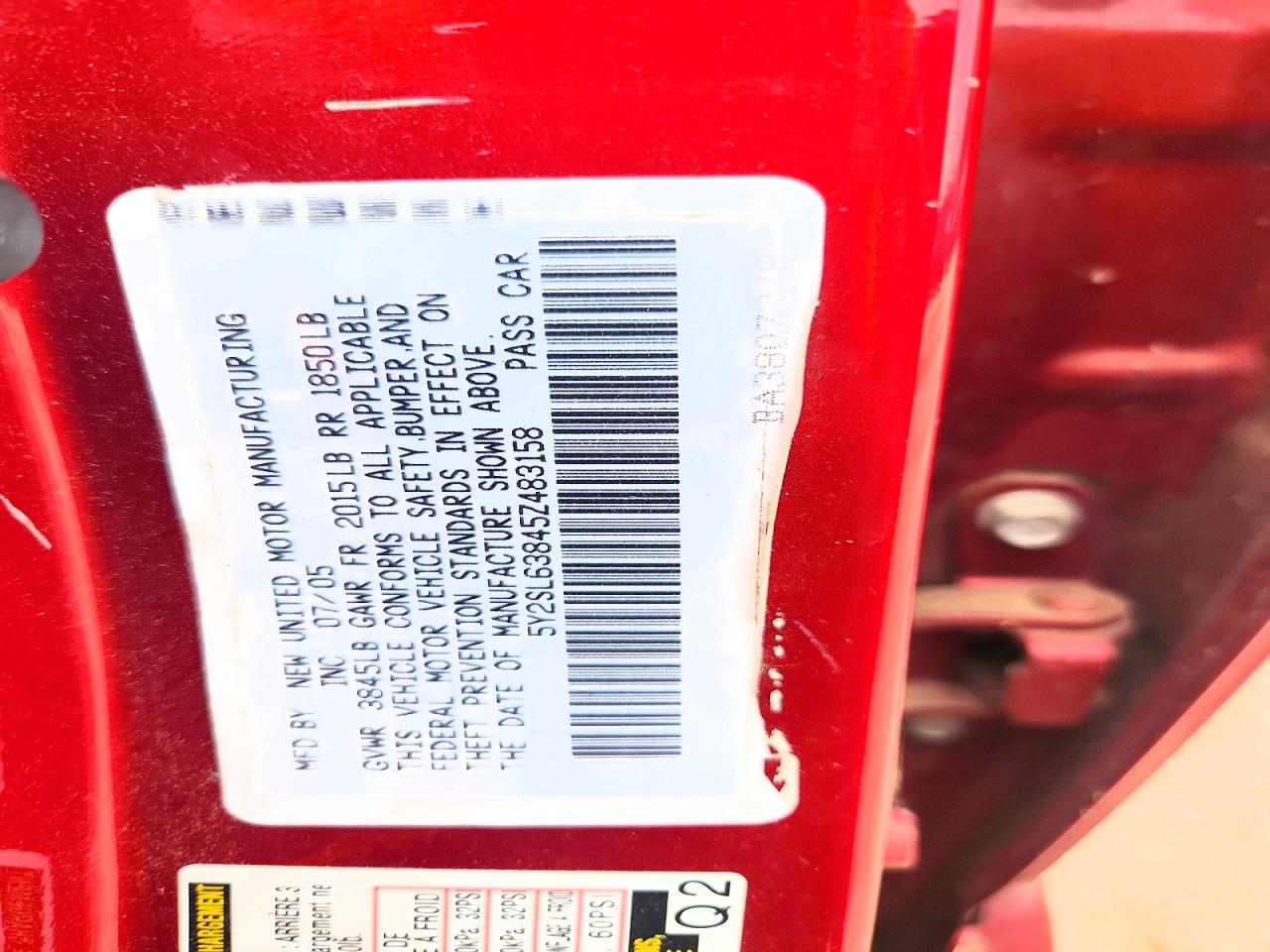 2005 Pontiac Vibe Red vin: 5Y2SL63845Z483158