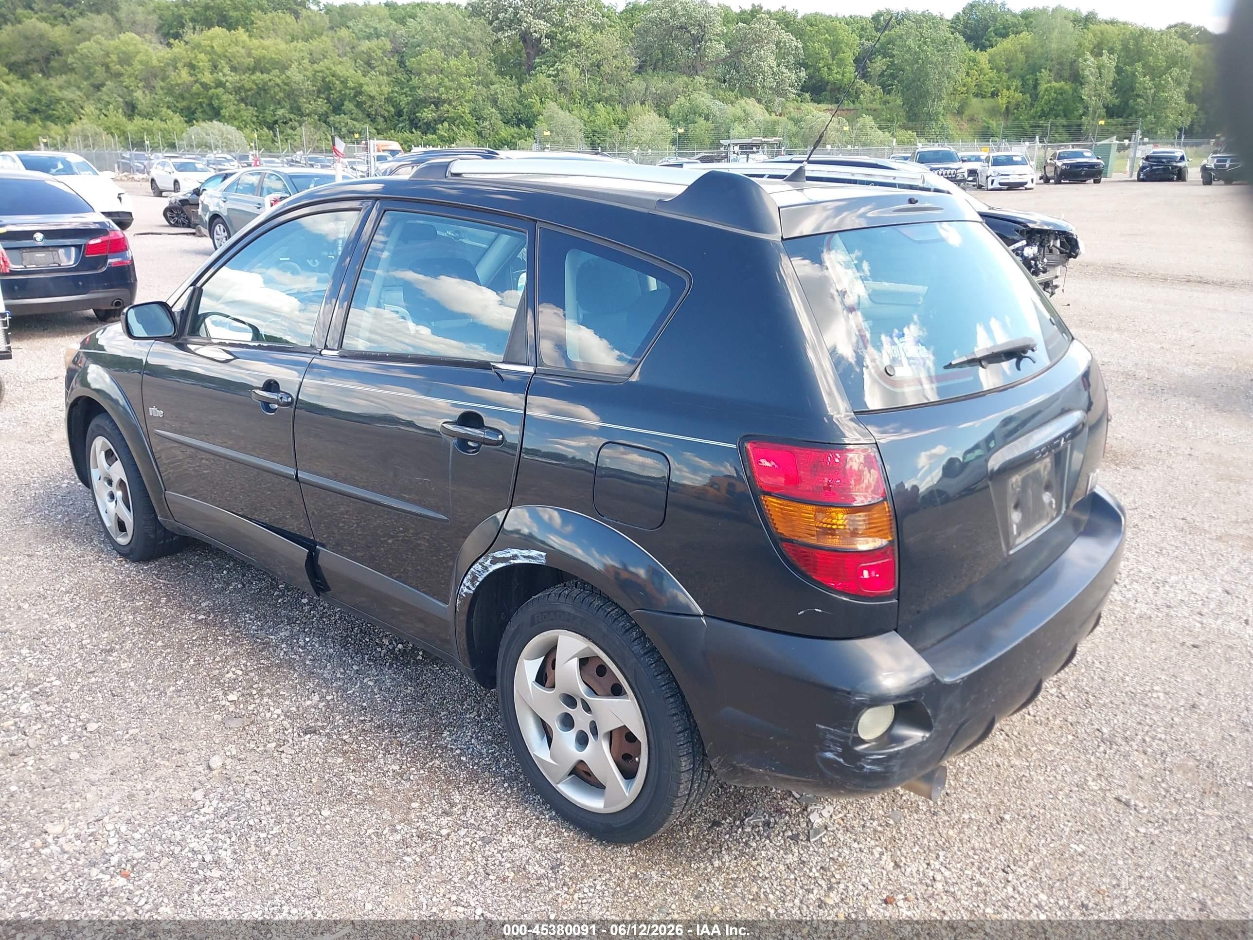 2005 Pontiac Vibe   Black vin: 5Y2SL63855Z408887